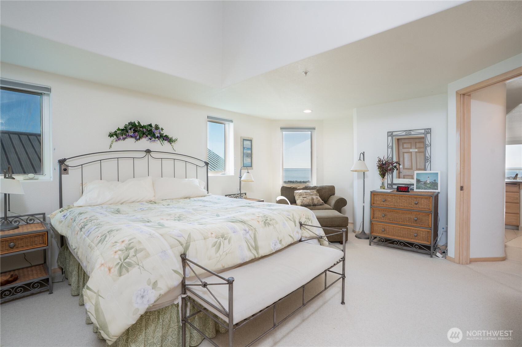 1599 E Ocean Shores Boulevard 3 Property Photo 27