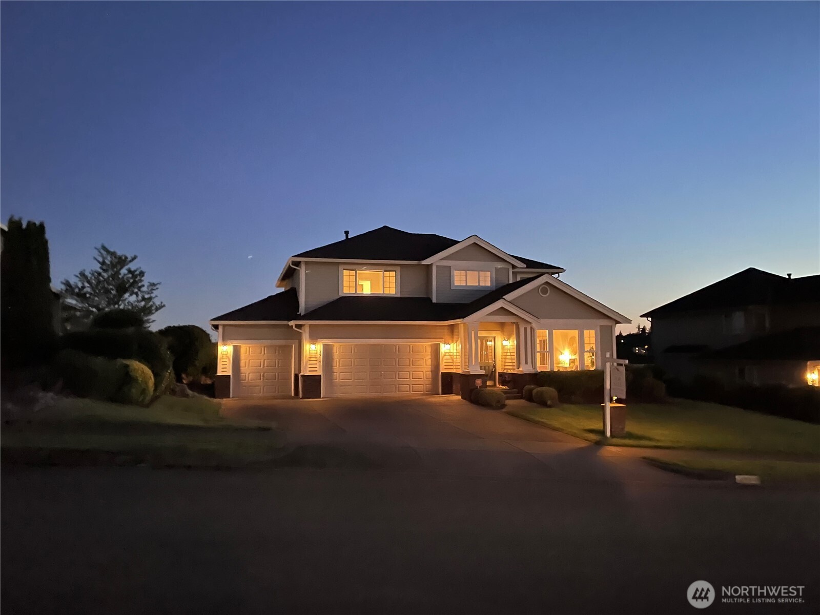 3914 Fairwood Boulevard Property Photo 3