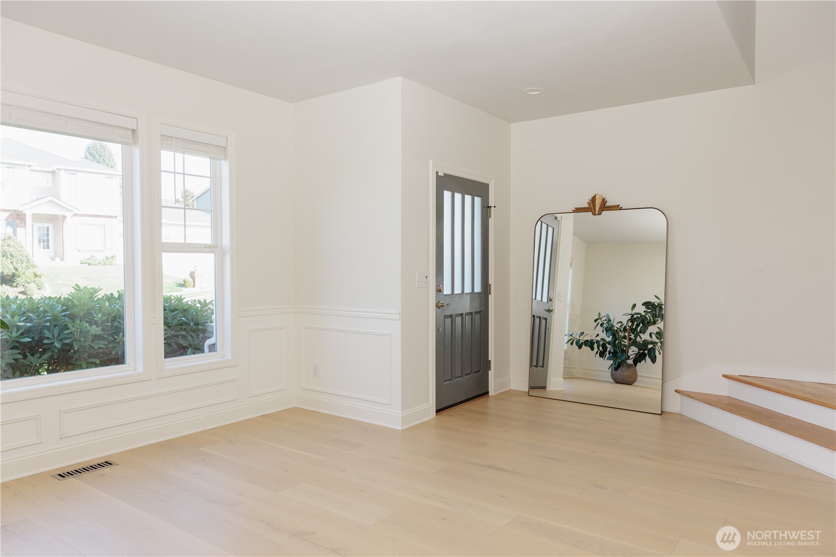 3914 Fairwood Boulevard Property Photo 4