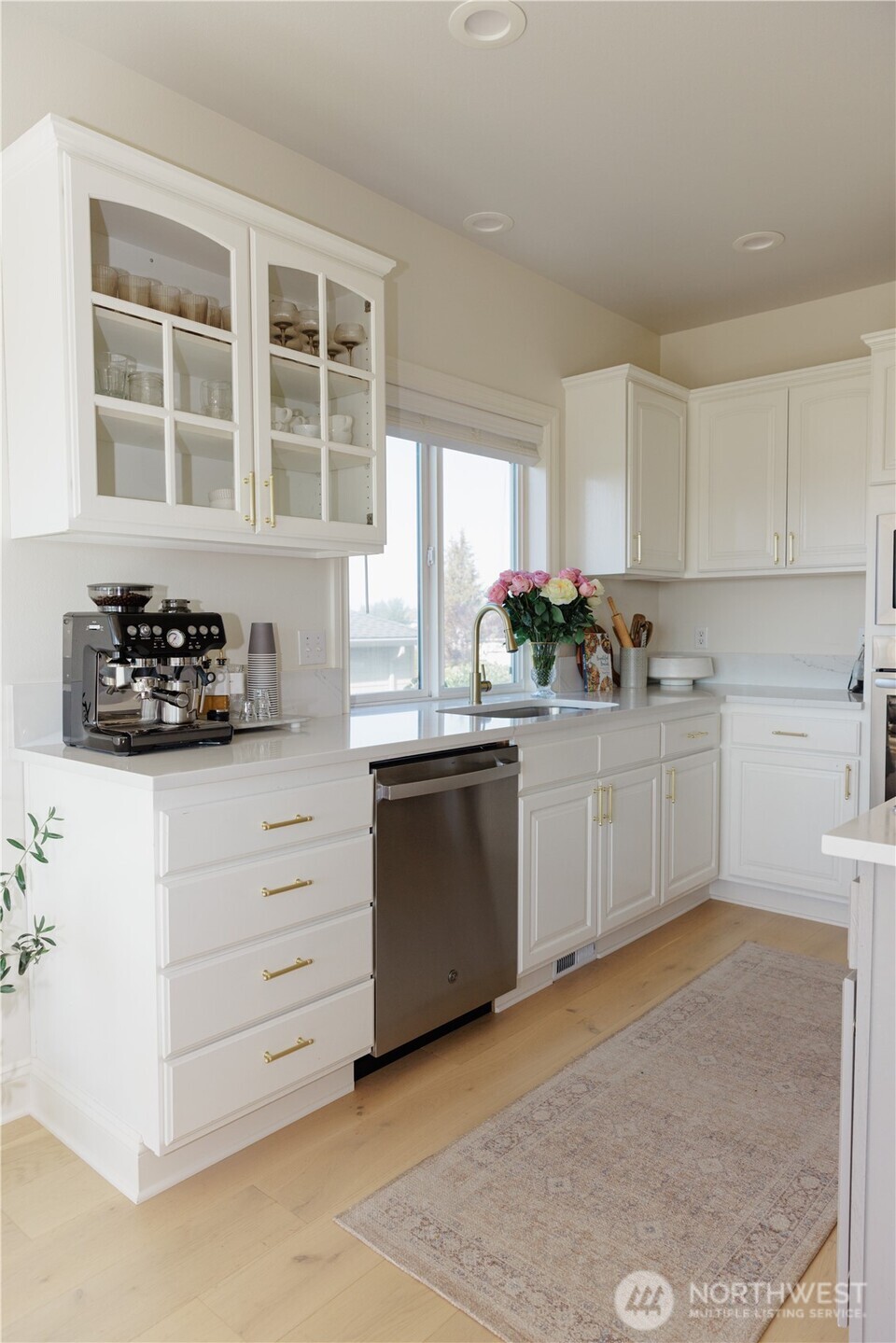 3914 Fairwood Boulevard Property Photo 11