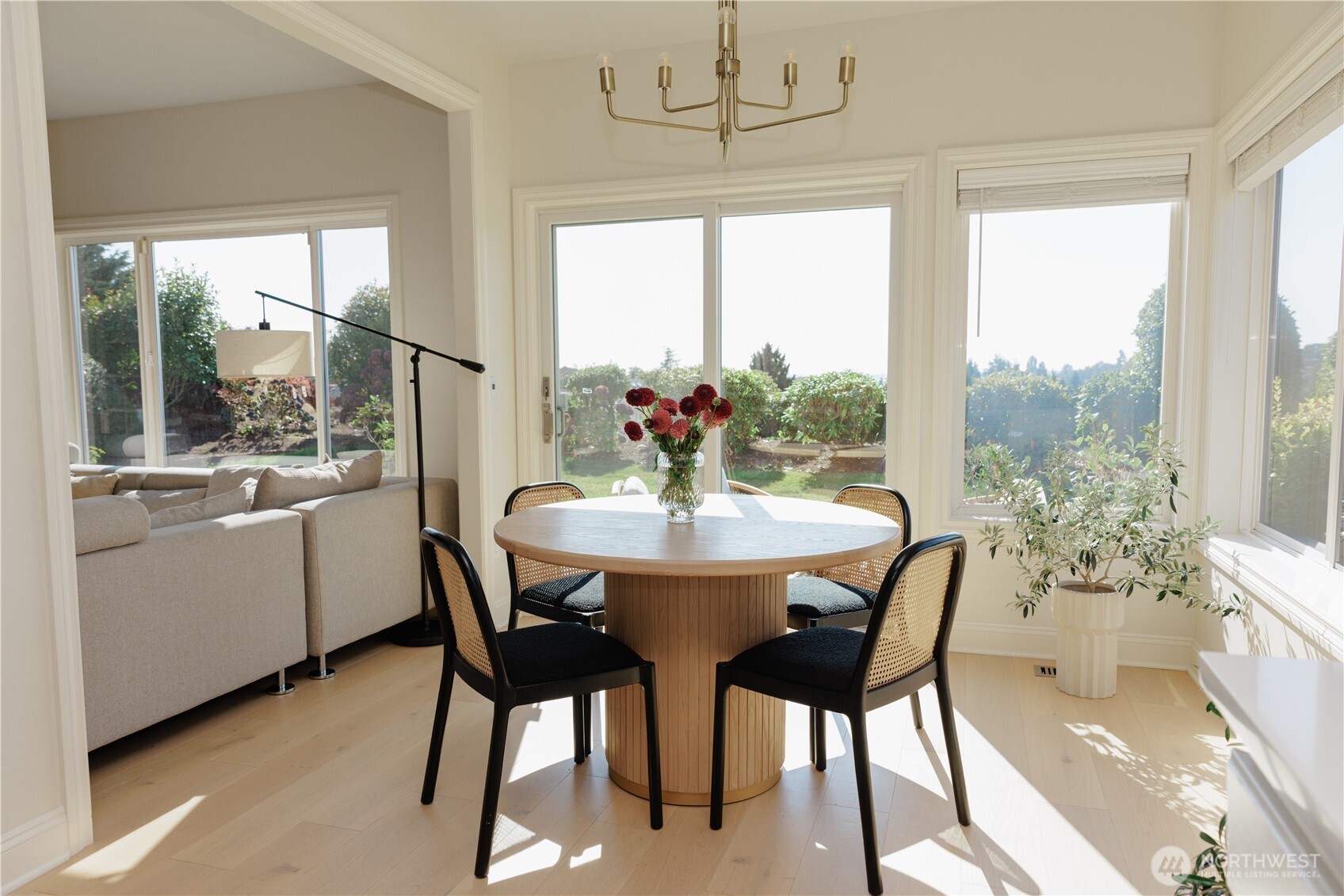 3914 Fairwood Boulevard Property Photo 14