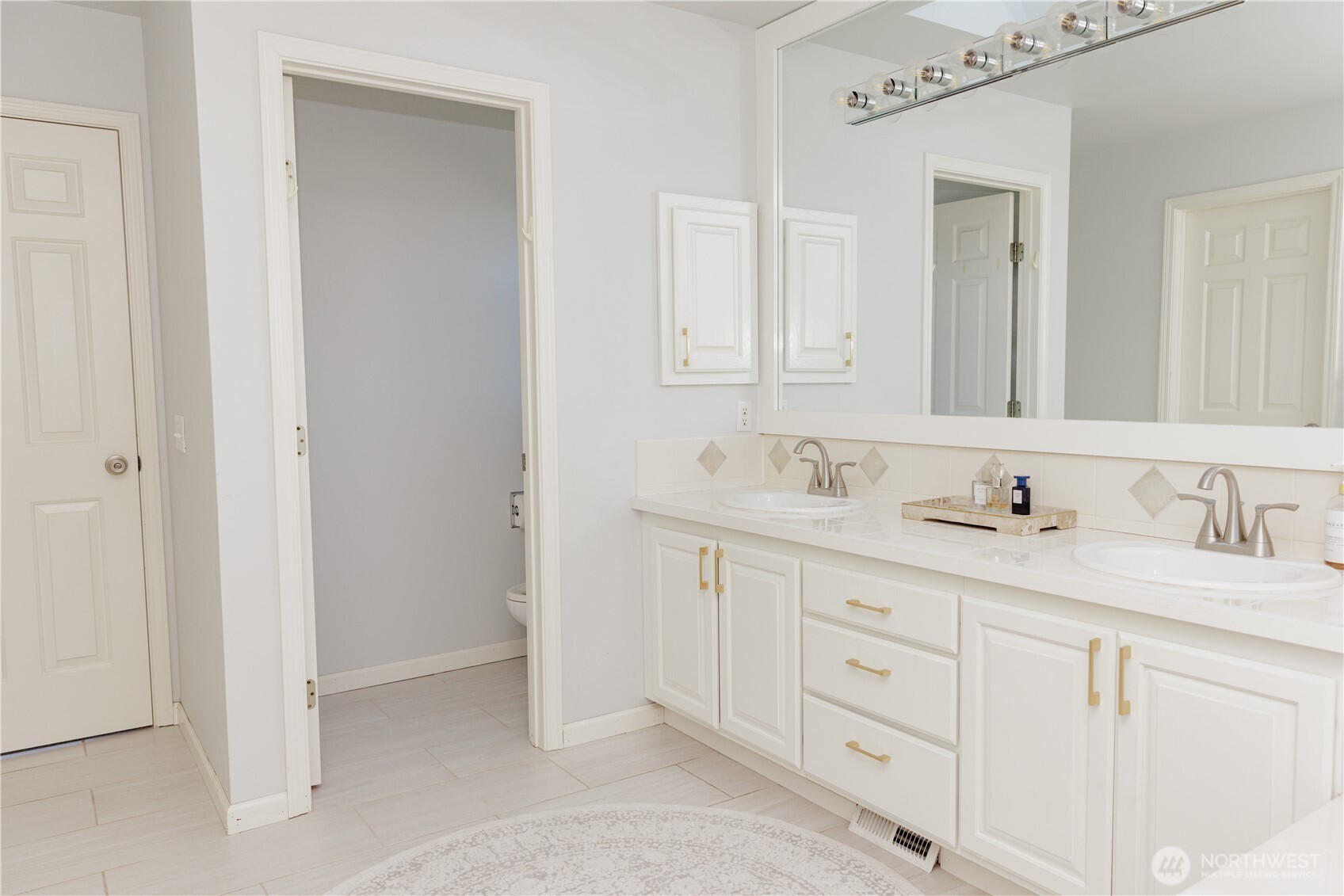 3914 Fairwood Boulevard Property Photo 25