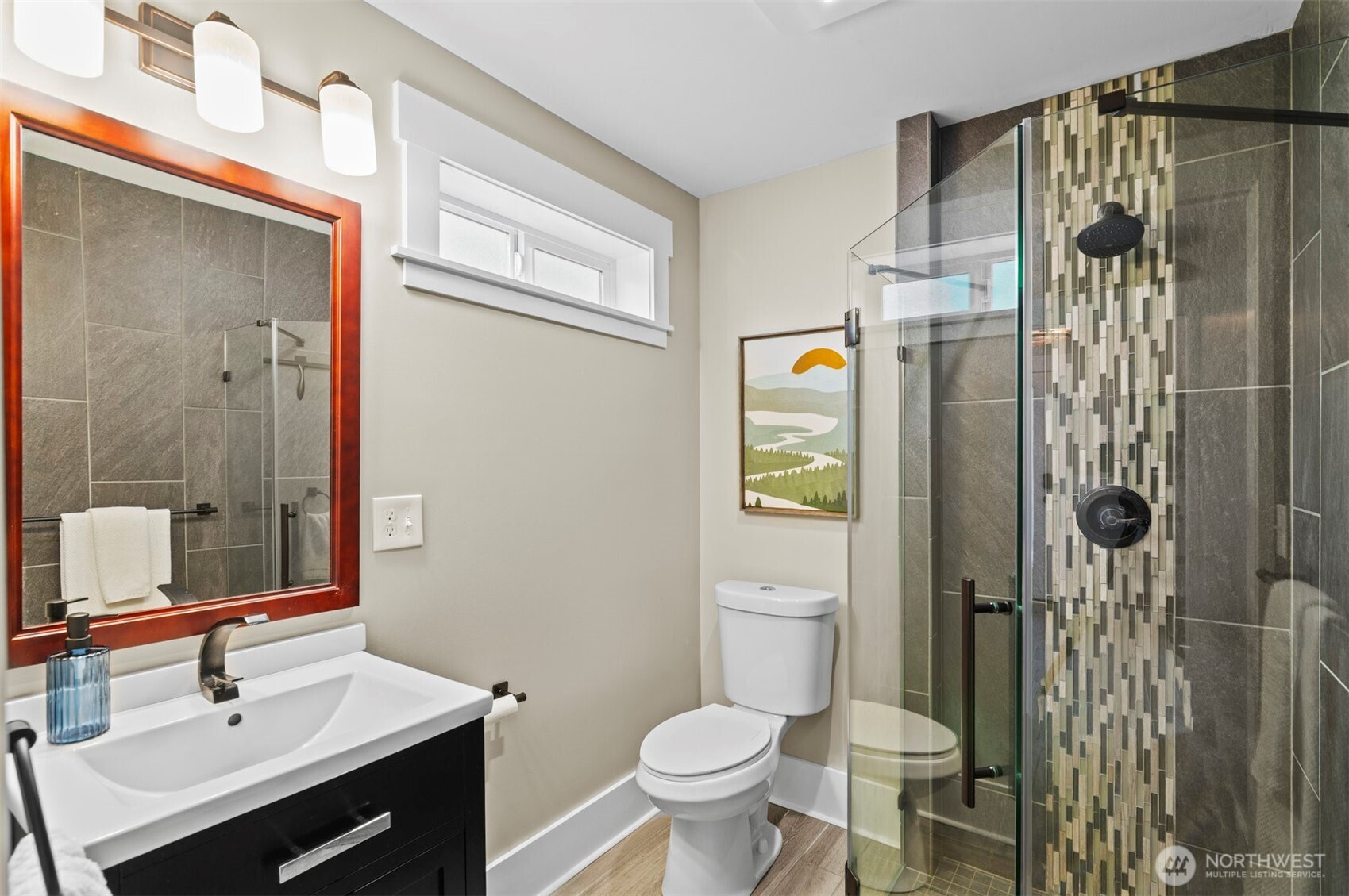 9728 45th Avenue Property Photo 24