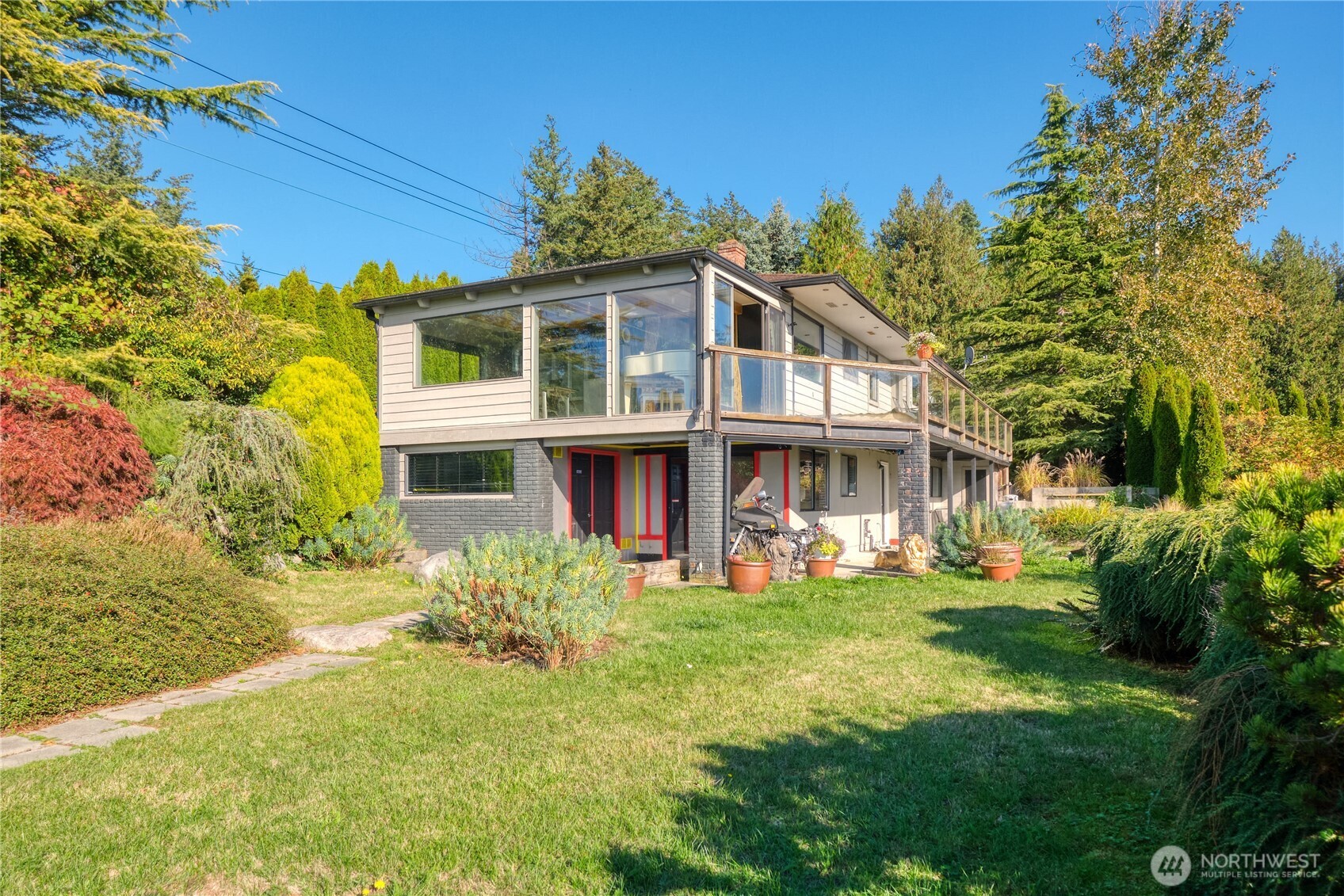 2045 Apa Road Property Photo 3