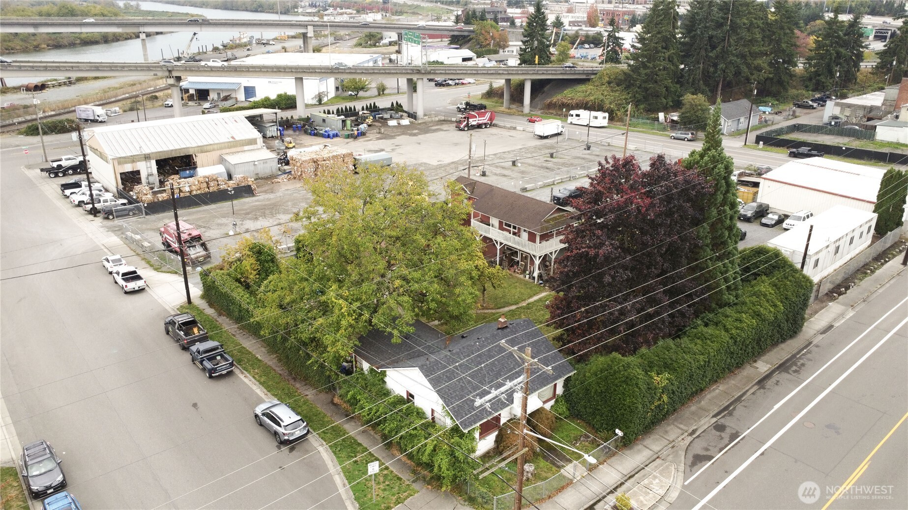 3520 Everett Avenue Property Photo 1