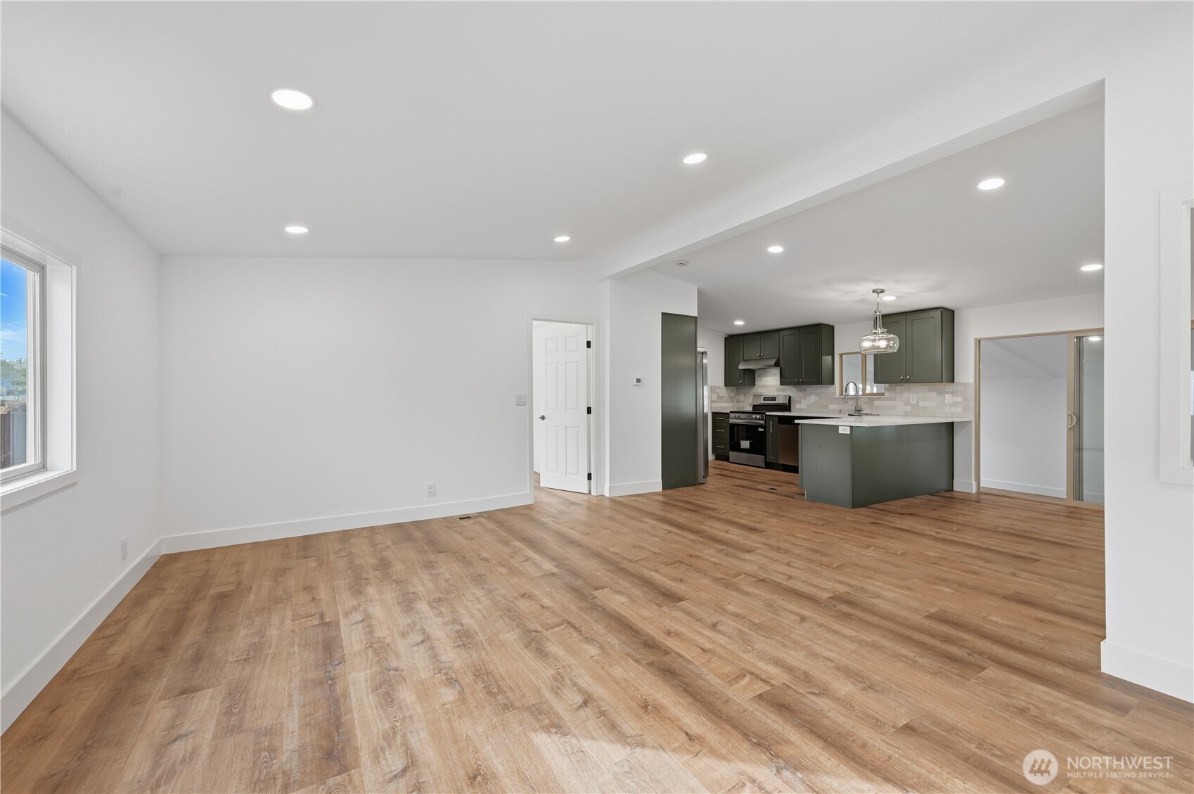 19920 67th Avenue 40 Property Photo 4