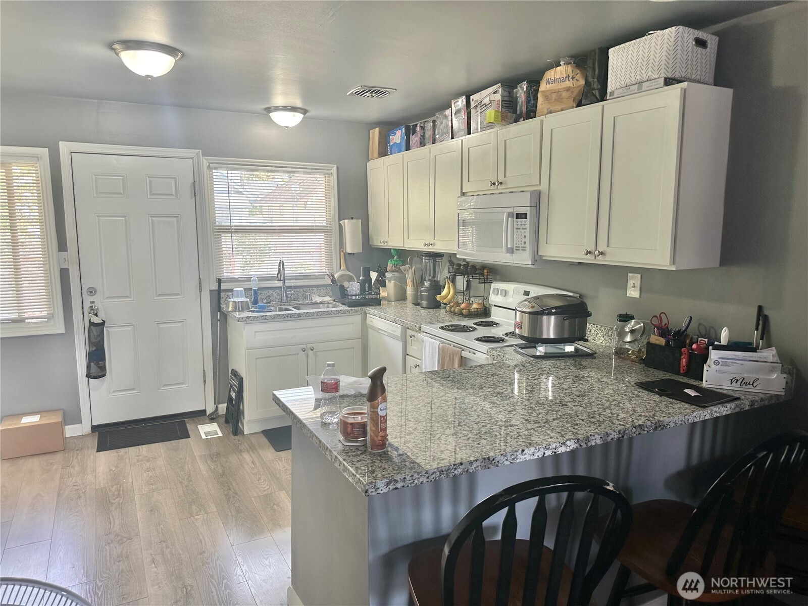 3841 S Park Avenue Property Photo 6
