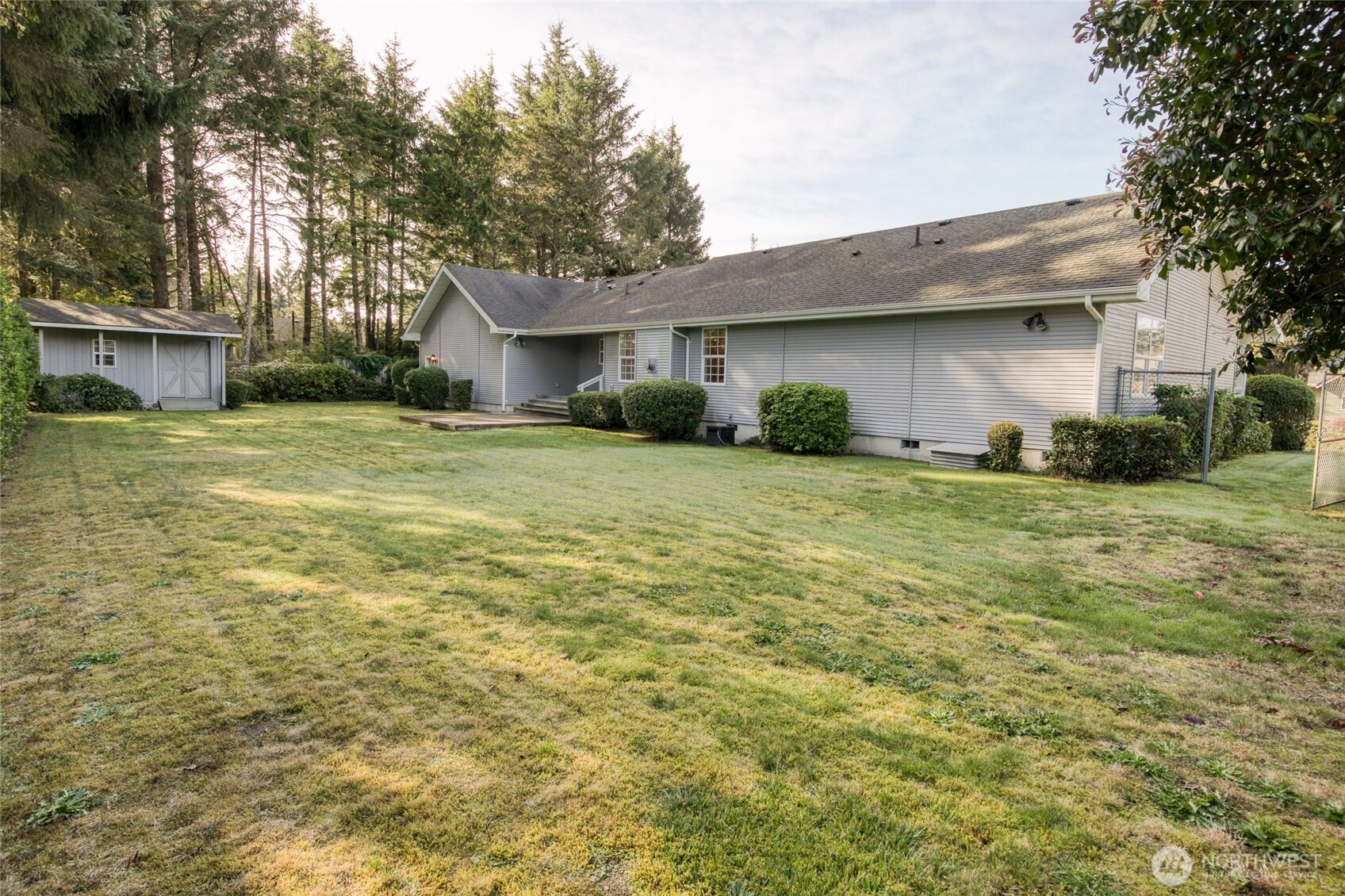 646 Woodland Loop Property Photo 26