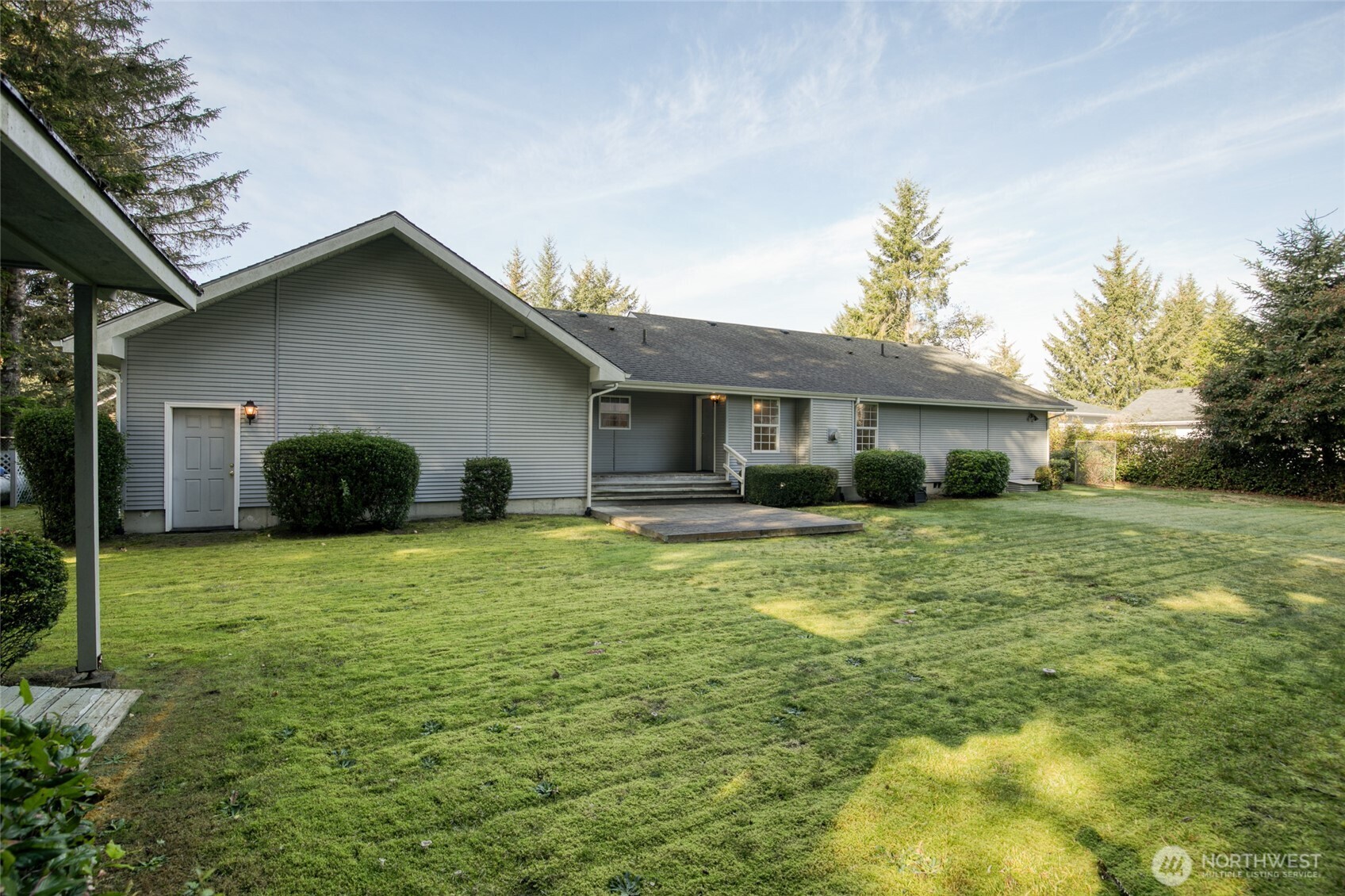 646 Woodland Loop Property Photo 27