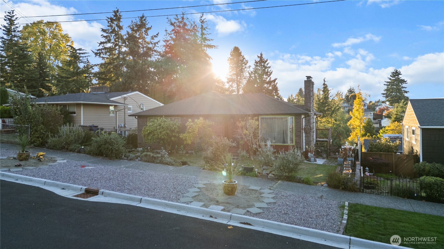 4712 N Mullen Street Property Photo 1