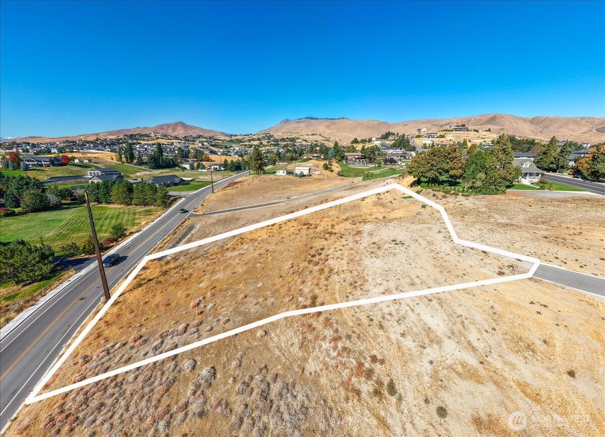 21 Margaret Lane Property Photo 13