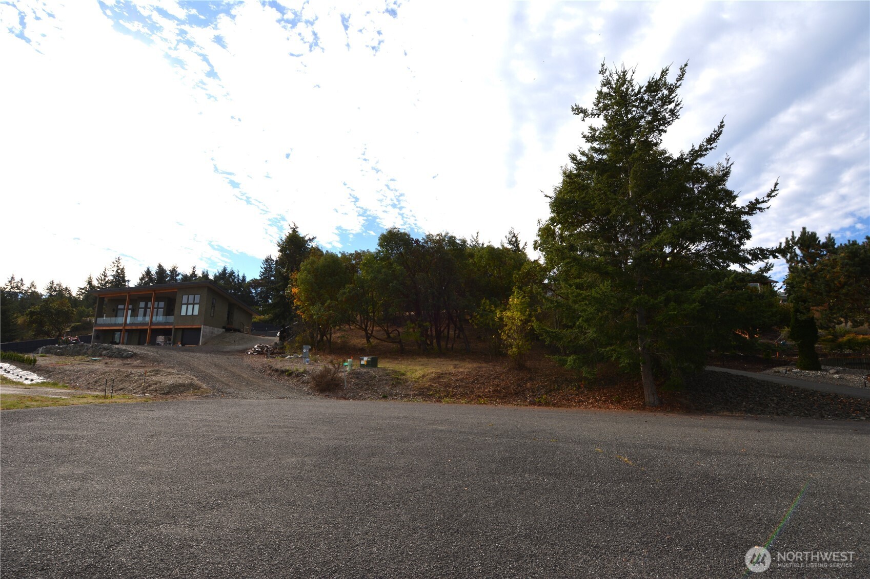 999 Moonlight Drive Property Photo 9