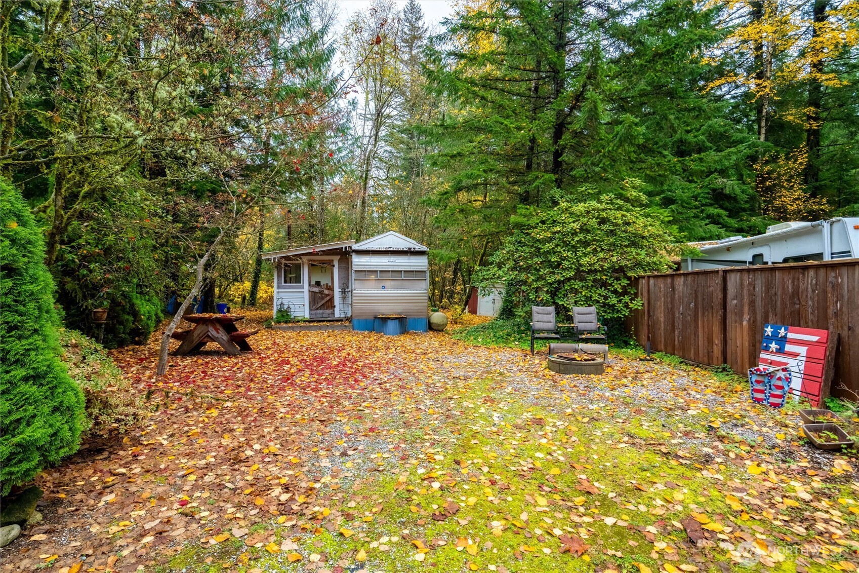 1017 Maple Lane Property Photo 1