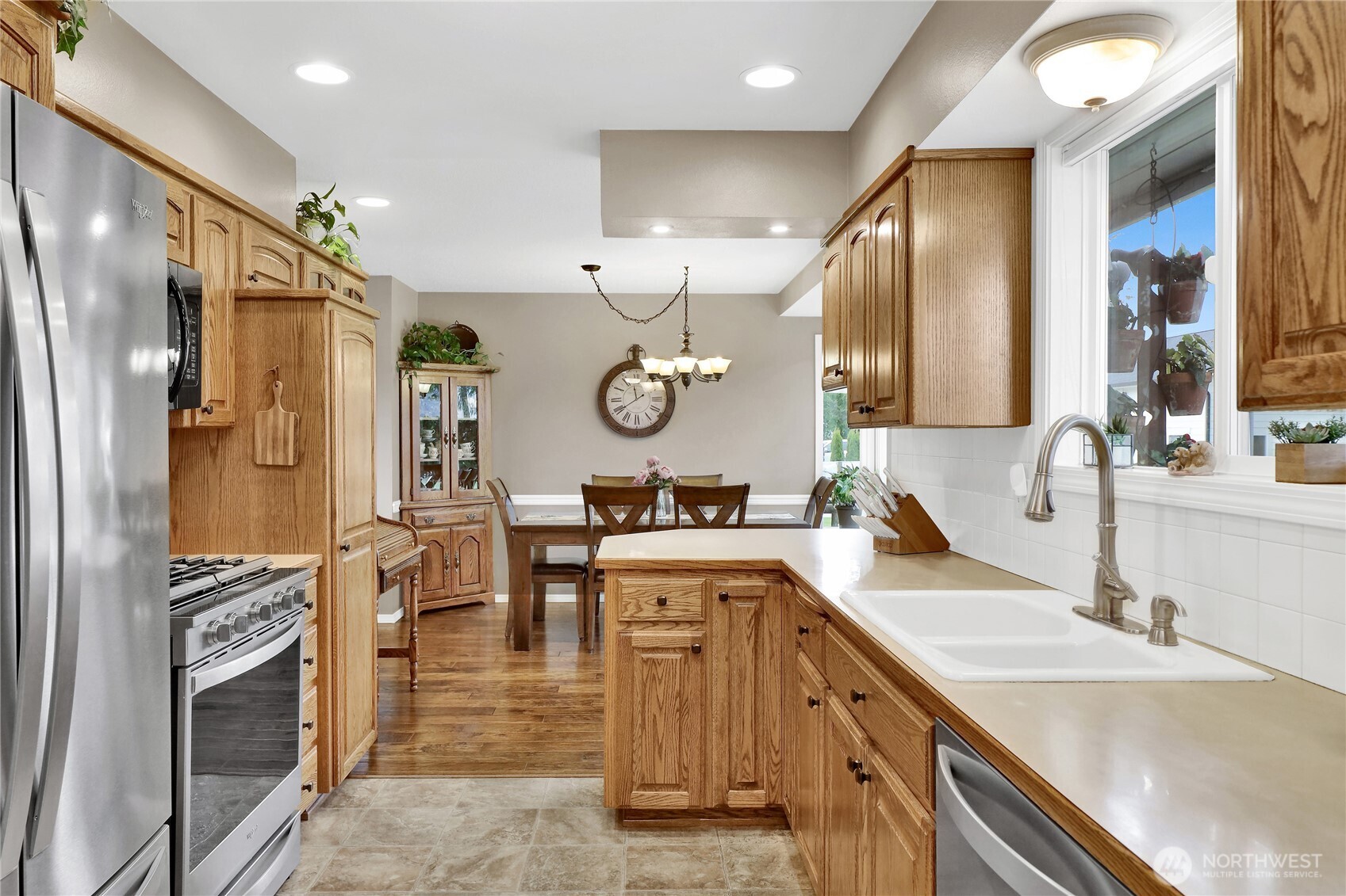 136 W Wiser Lake Road Property Photo 11