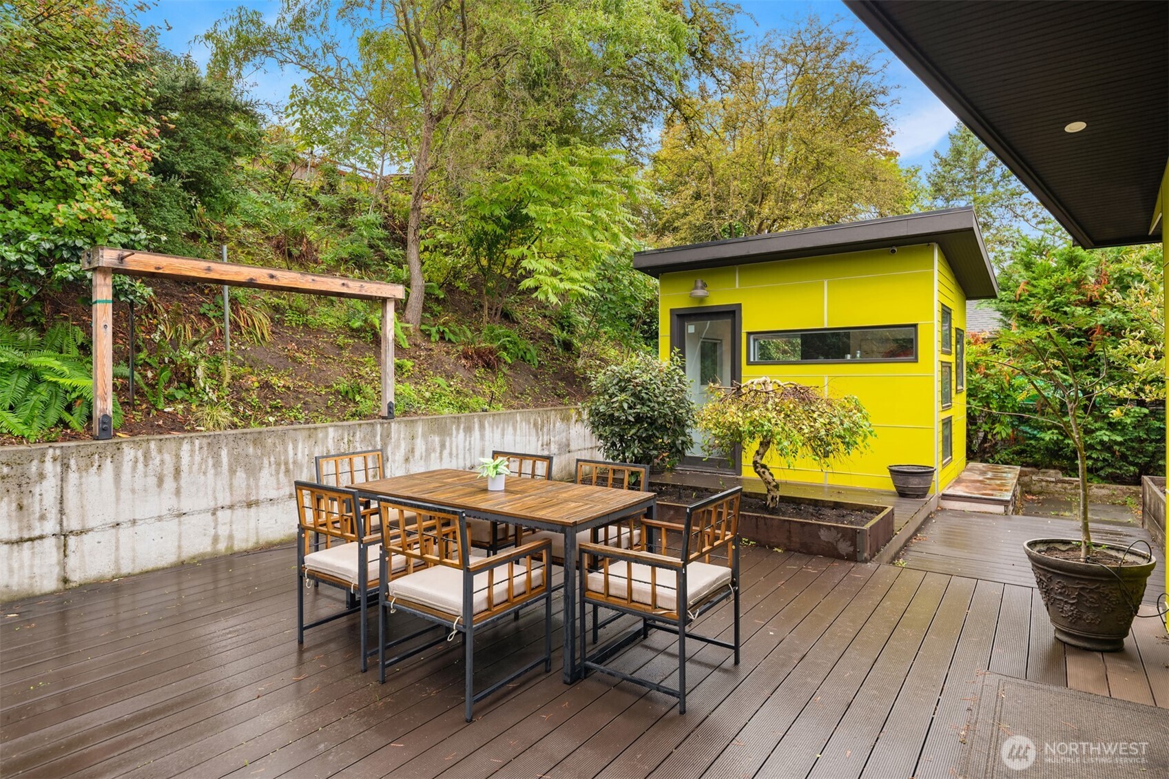 711 S Trenton Street Property Photo 4