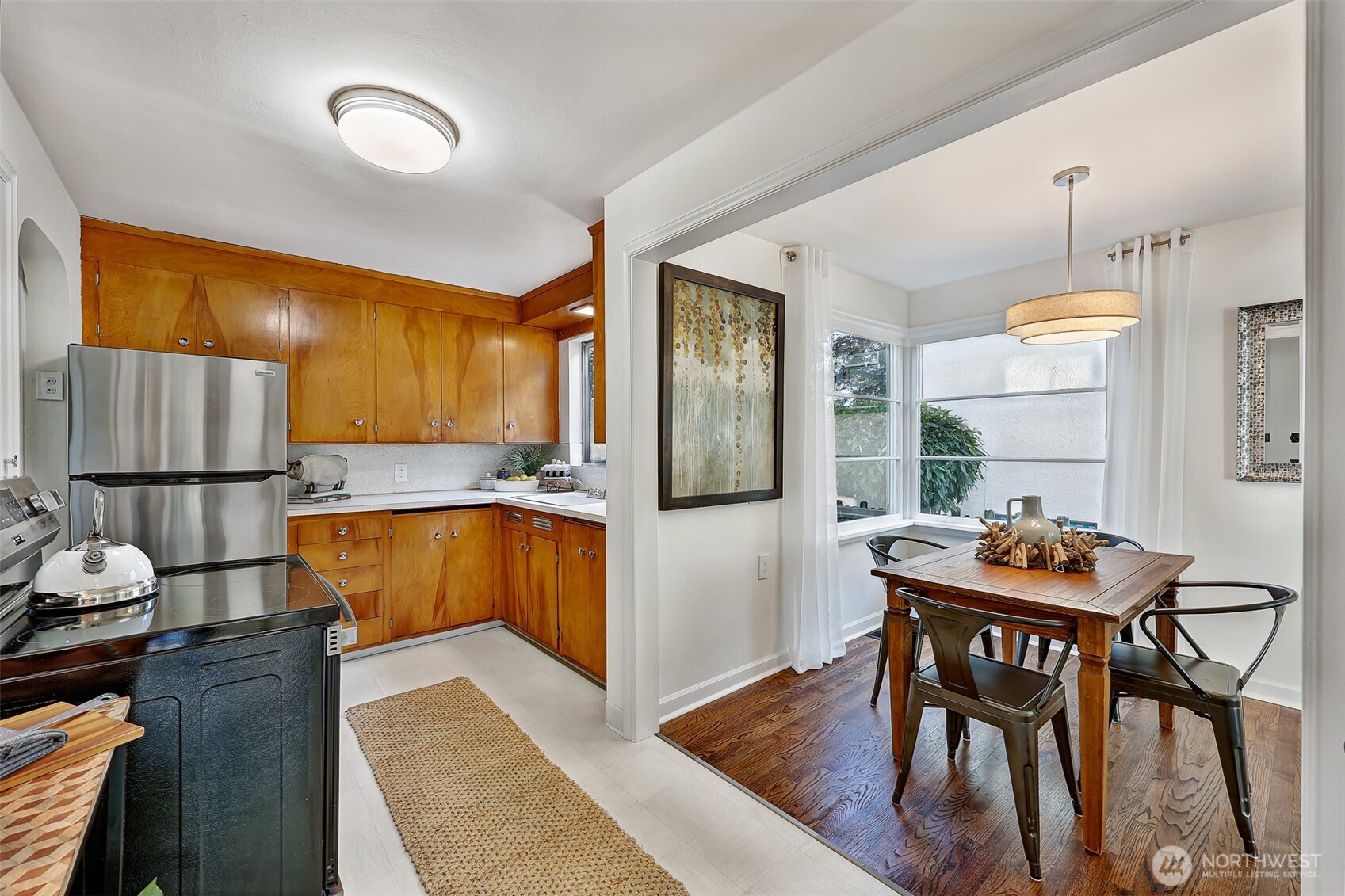 11034 Evanston Avenue Property Photo 7