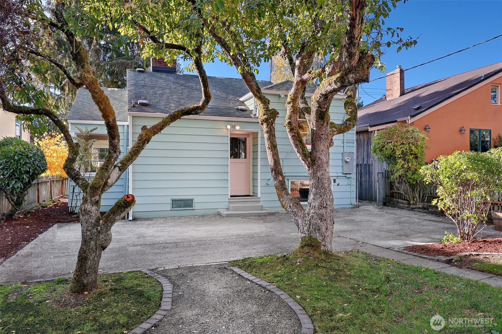 11034 Evanston Avenue Property Photo 24