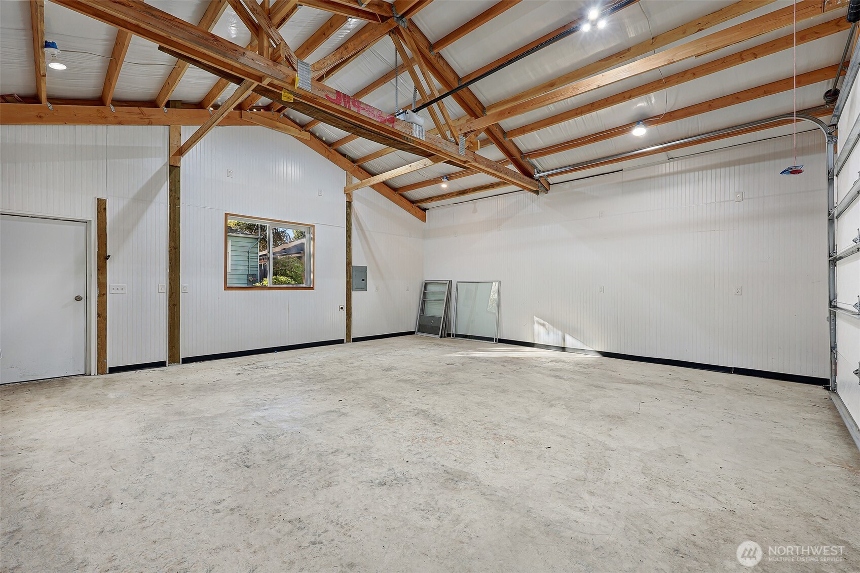 11034 Evanston Avenue Property Photo 28