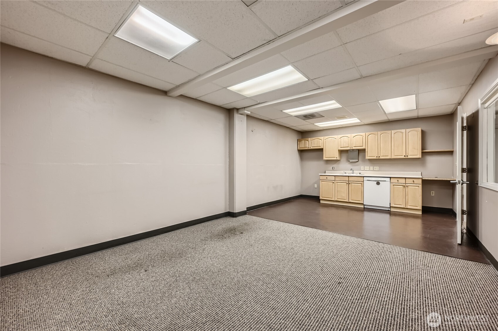 4220 Aurora Avenue Property Photo 12