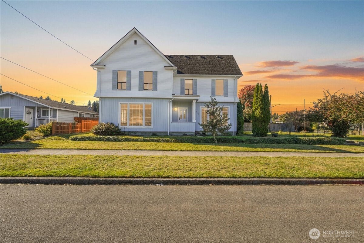 1212 3rd Street Property Photo 1