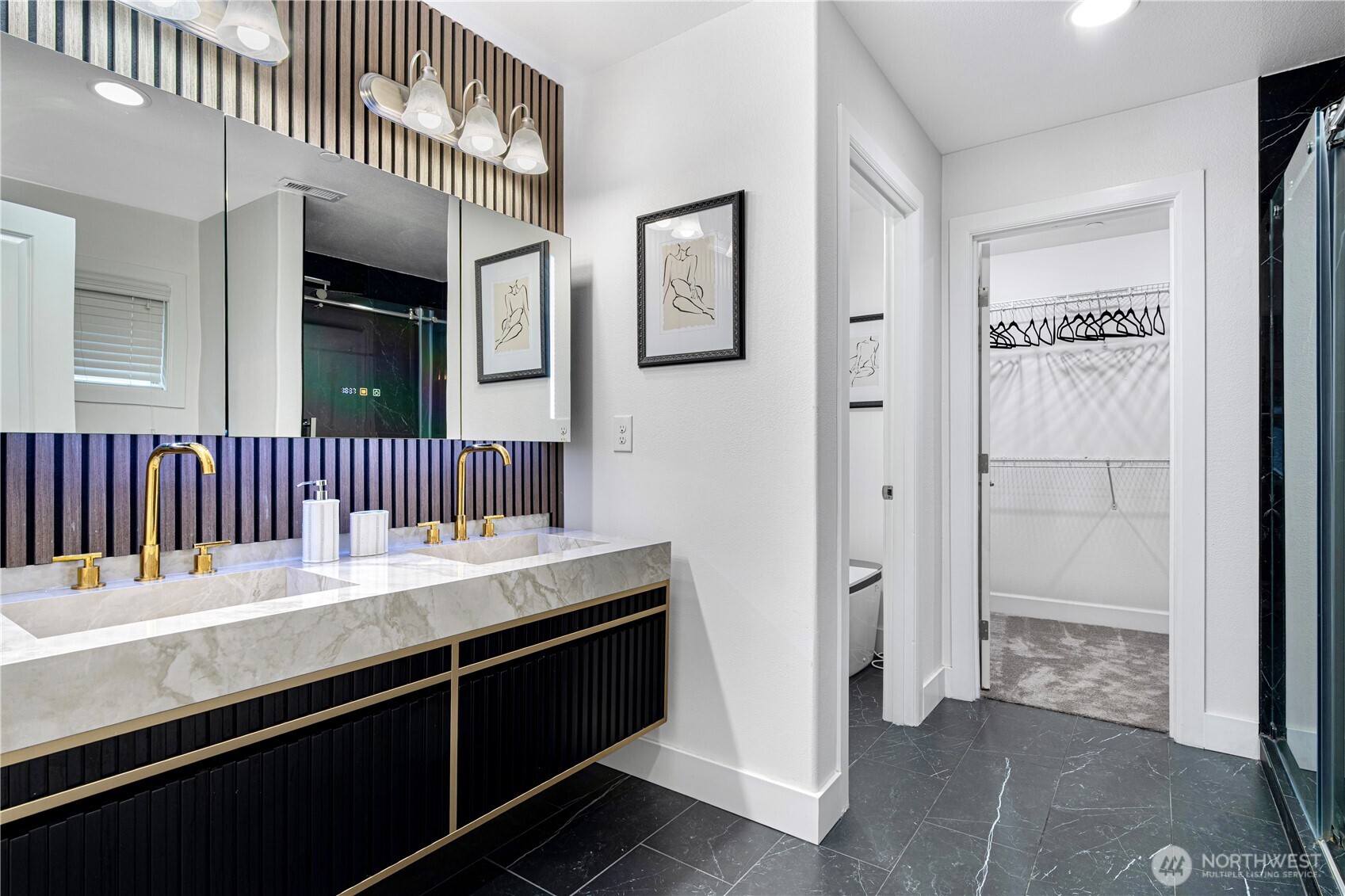 20042 94th Avenue Property Photo 20