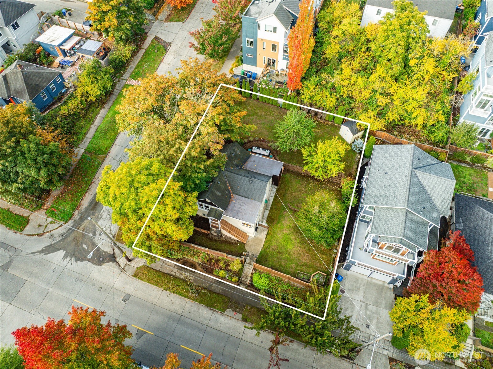 1801 Martin Luther King Jr. Way Property Photo 1