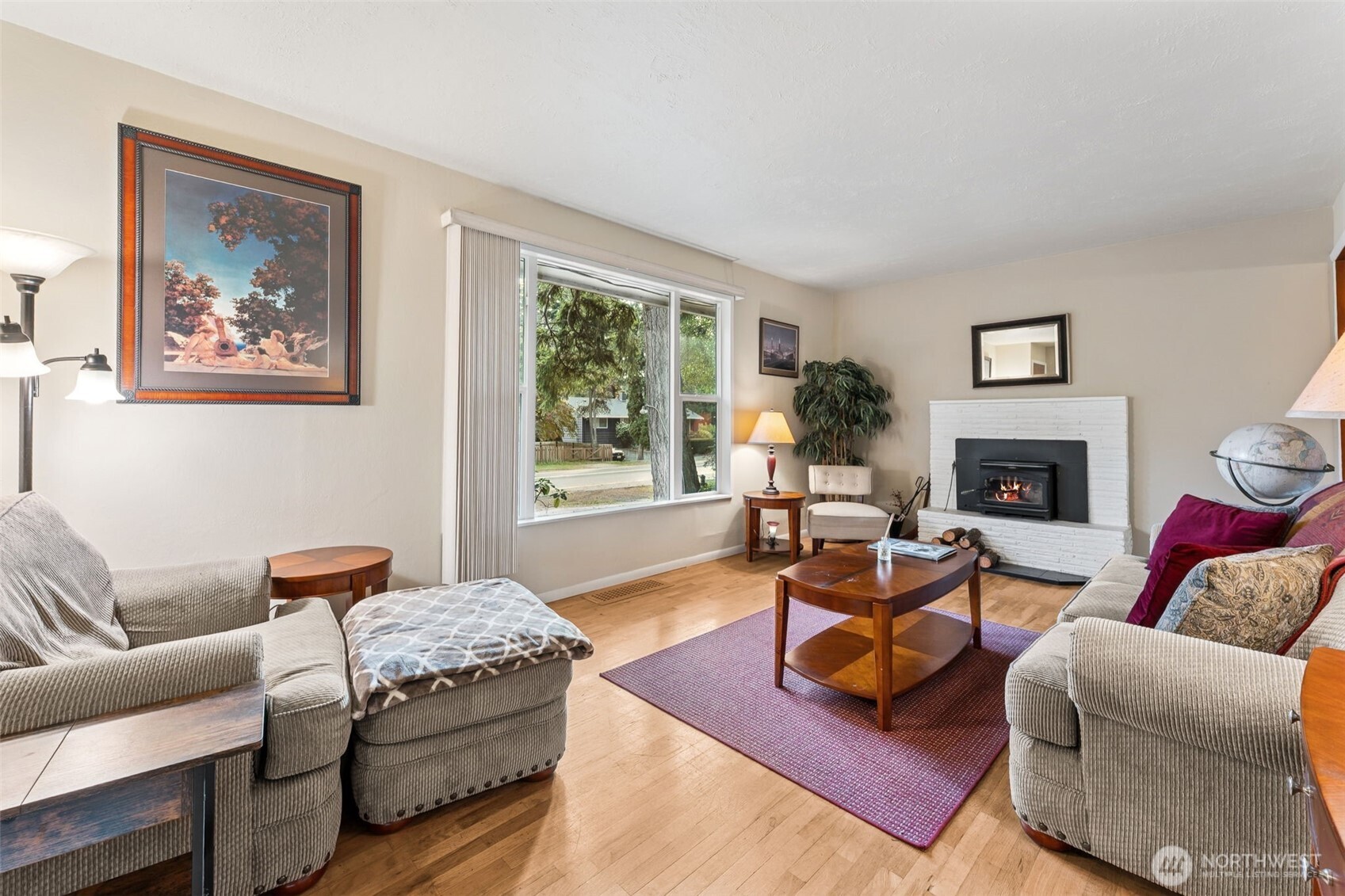 16051 21st Avenue Property Photo 4