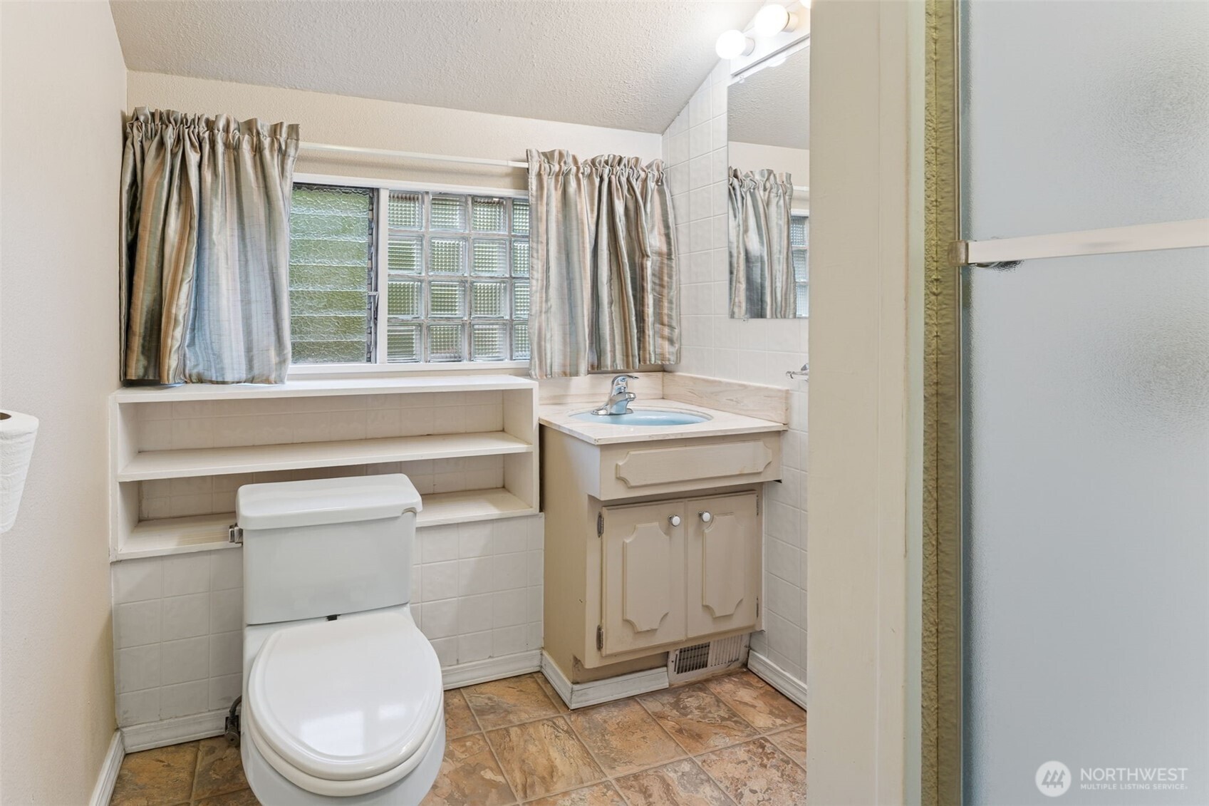 16051 21st Avenue Property Photo 13