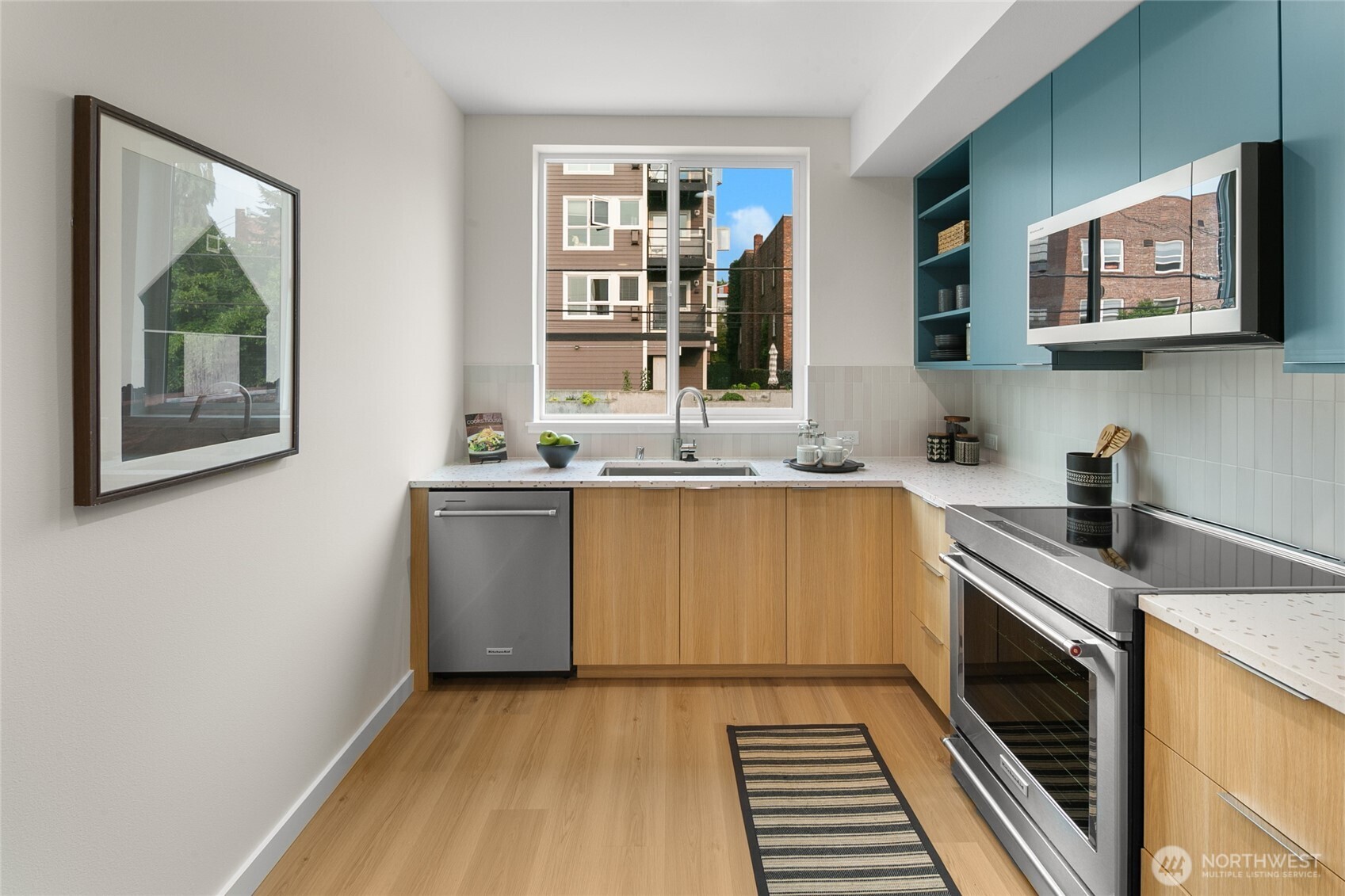 318 F Bellevue Avenue Property Photo 5