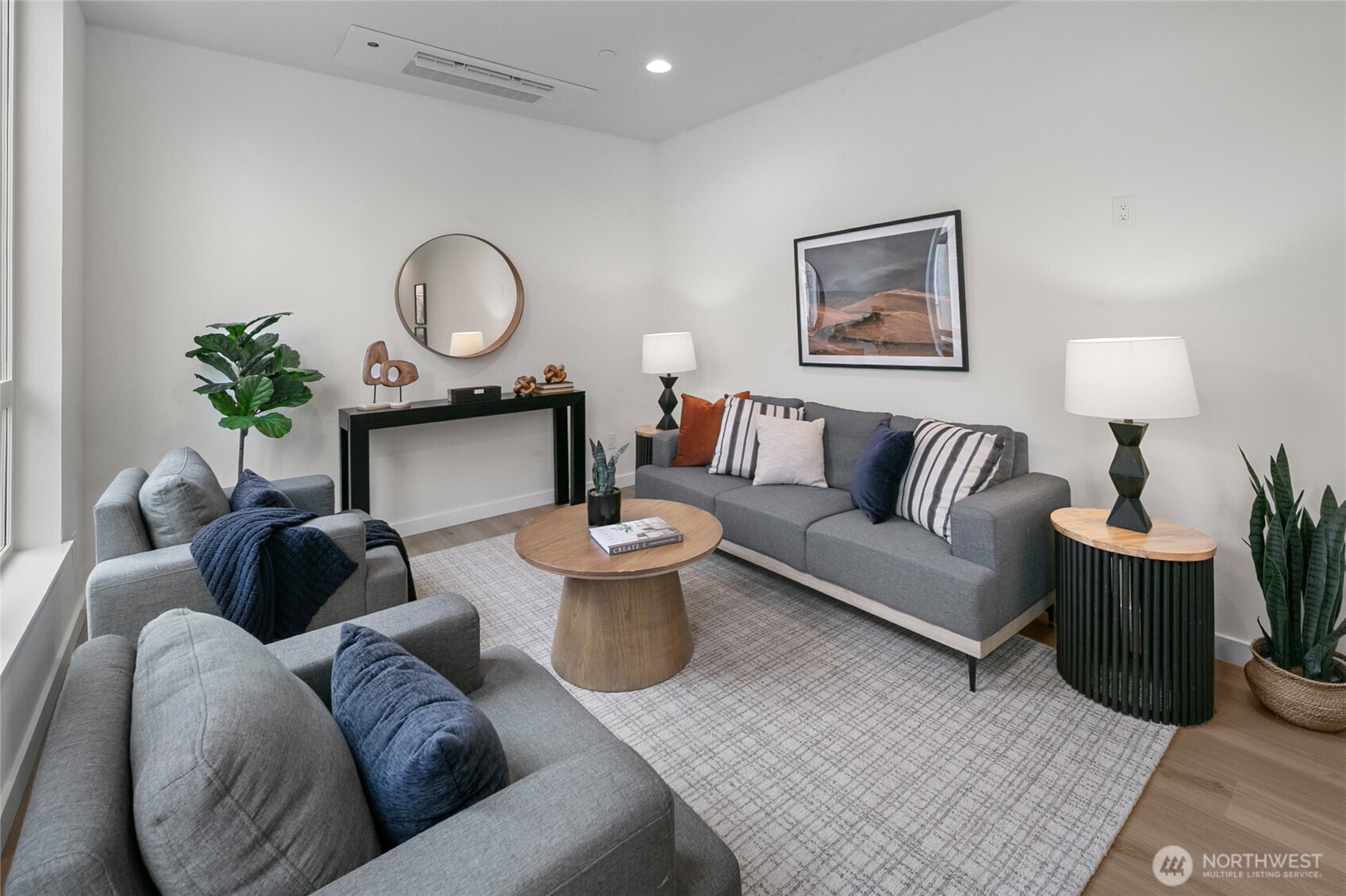 318 F Bellevue Avenue Property Photo 9