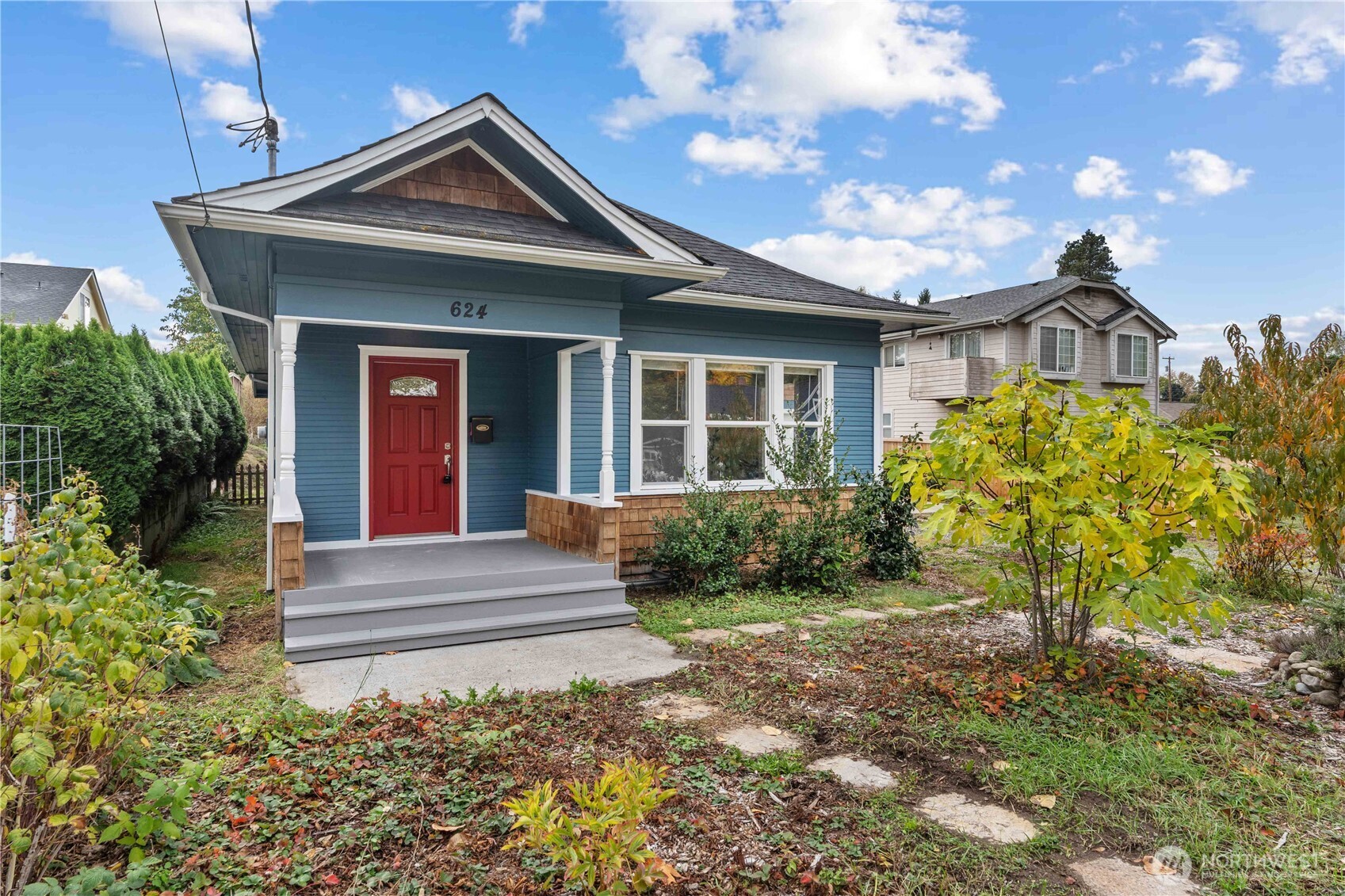 624 W Main Street Property Photo 2