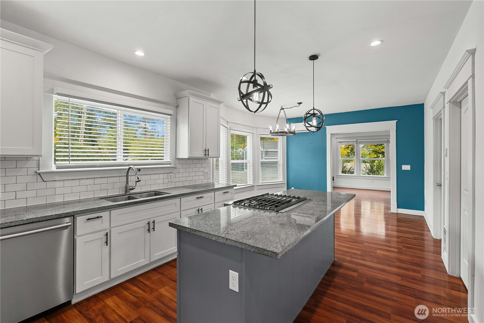 624 W Main Street Property Photo 12