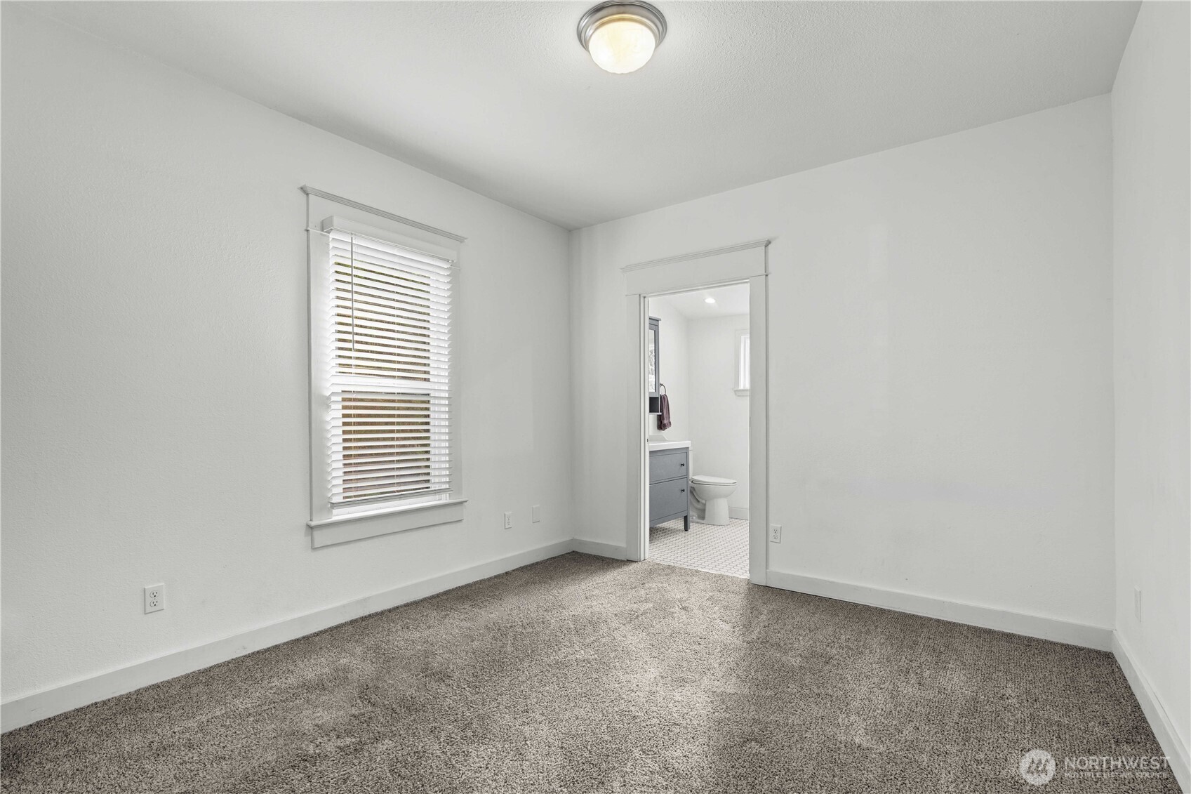 624 W Main Street Property Photo 13