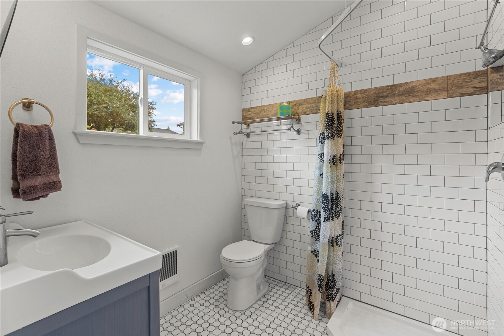 624 W Main Street Property Photo 16