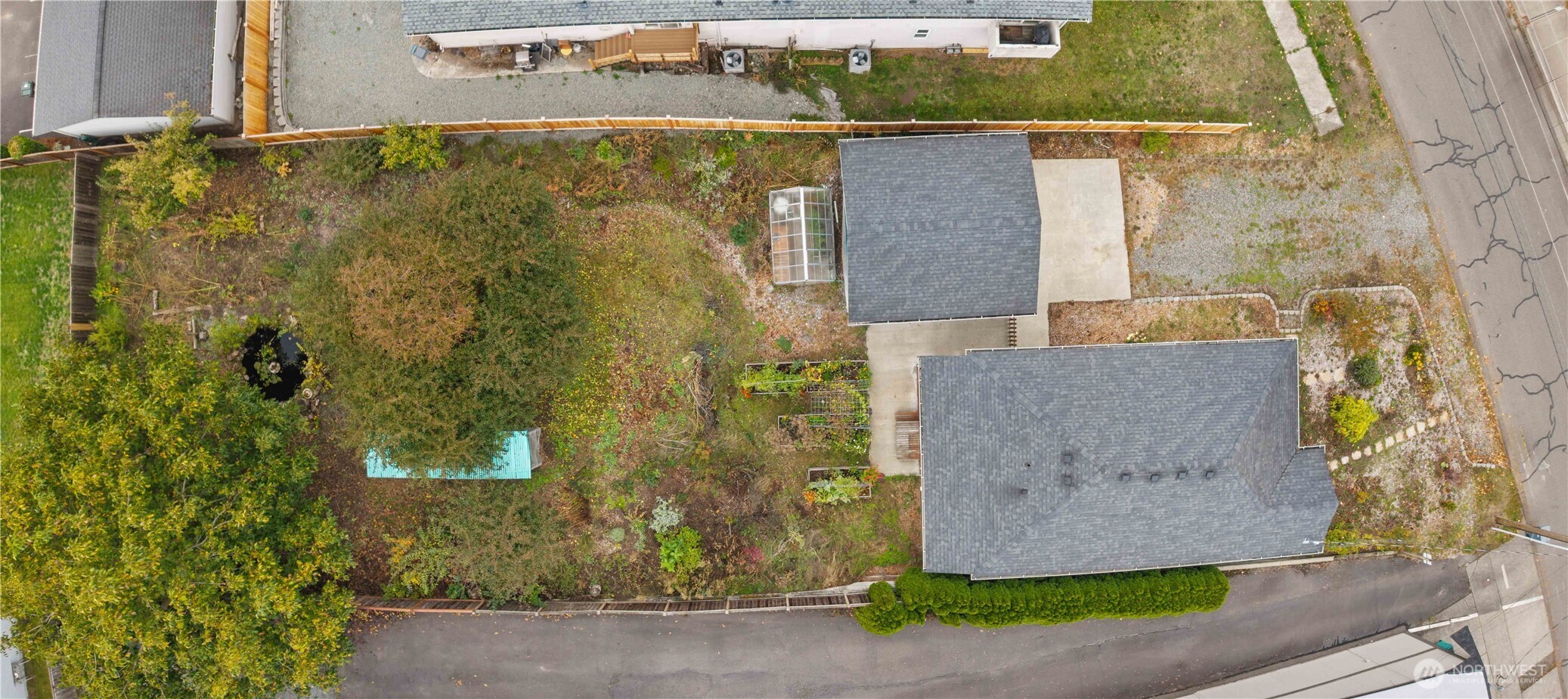 624 W Main Street Property Photo 27