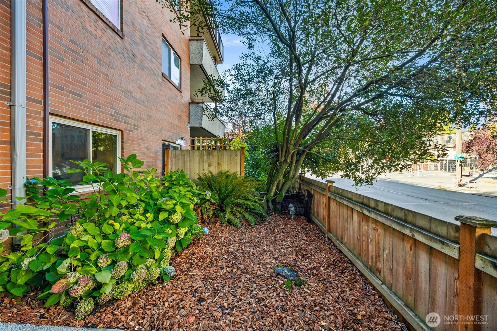 2301 Ne 65th Street 202 Property Photo 19