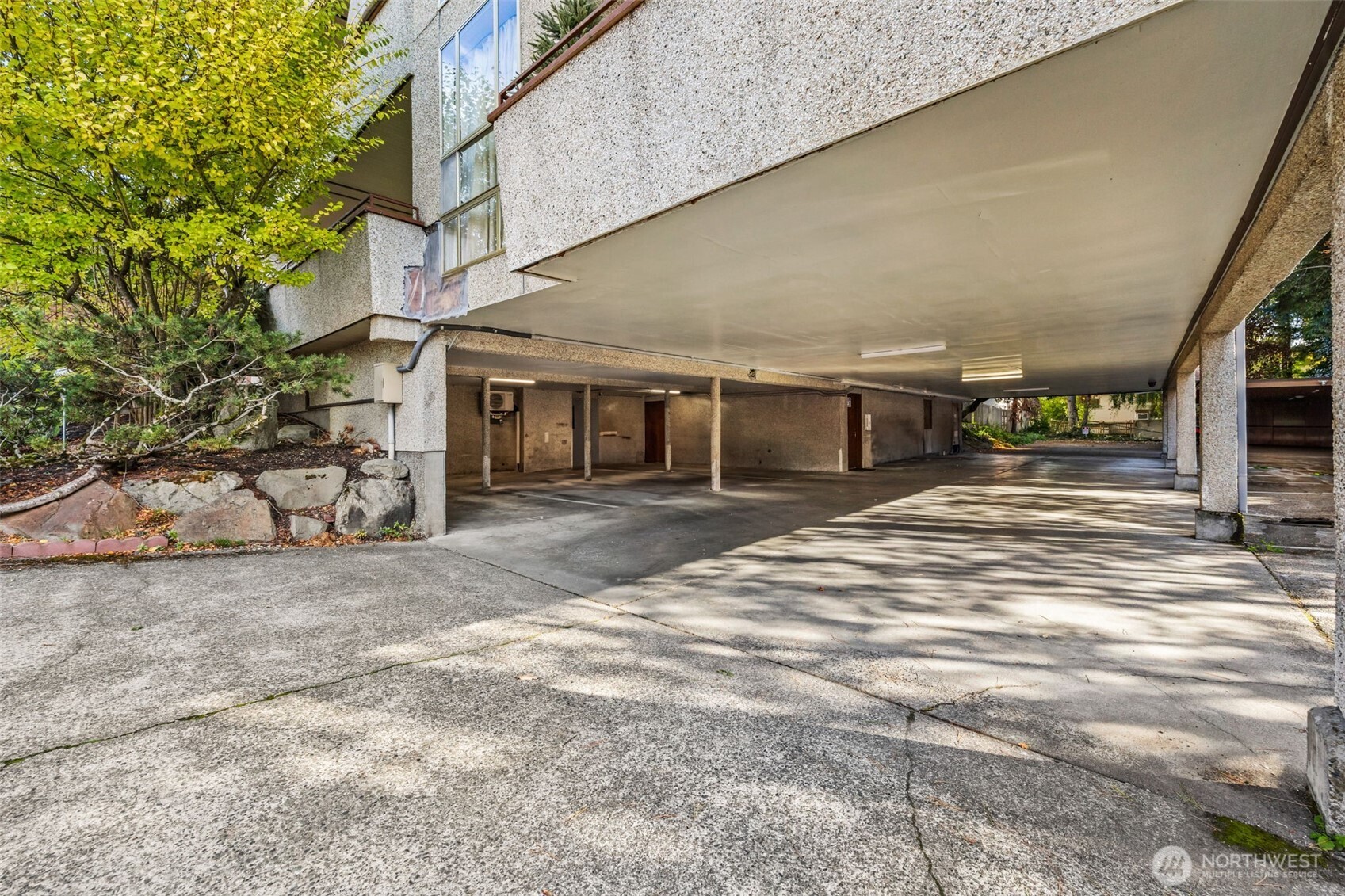 2301 Ne 65th Street 202 Property Photo 22