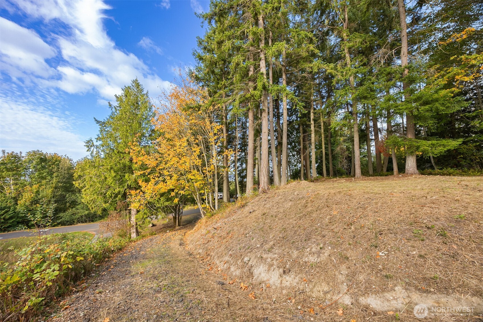 34464 Bridge View Drive Property Photo 5