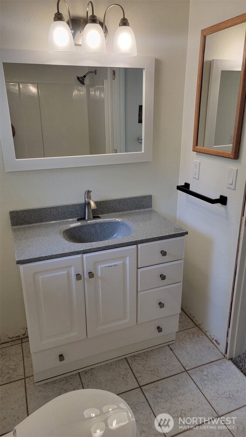 10405 Samish Island Road Property Photo 31