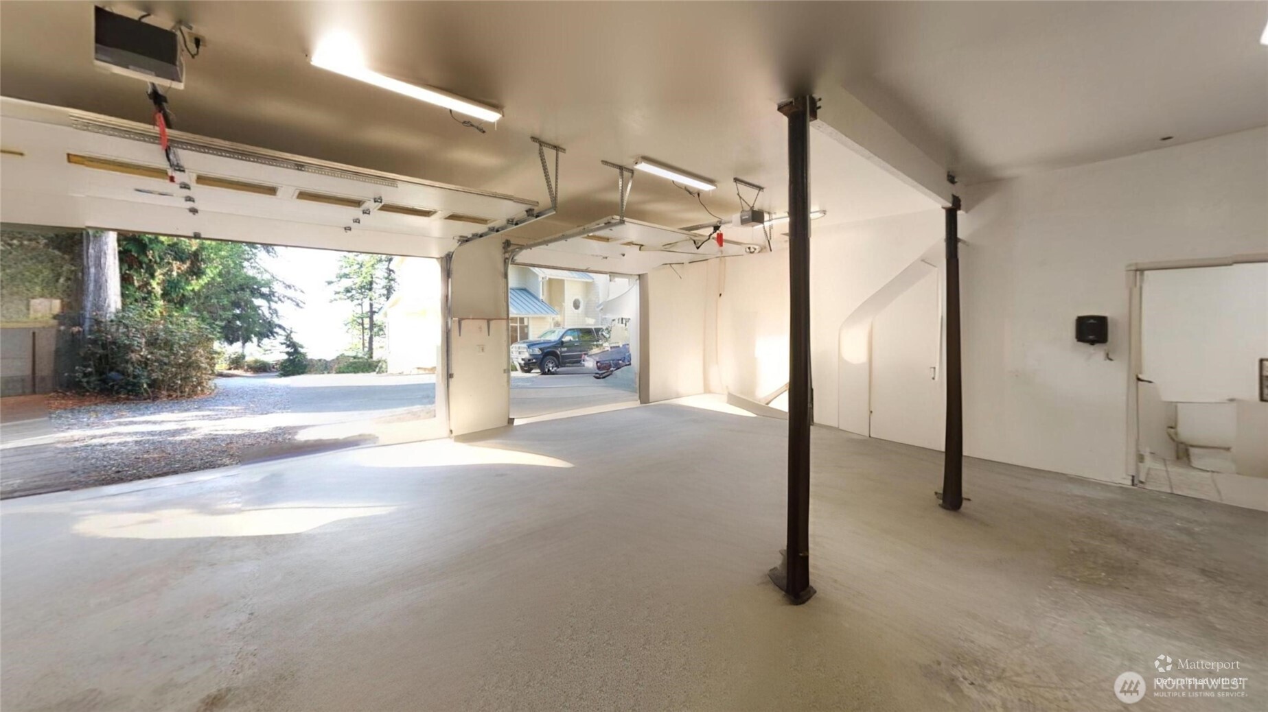 10405 Samish Island Road Property Photo 33