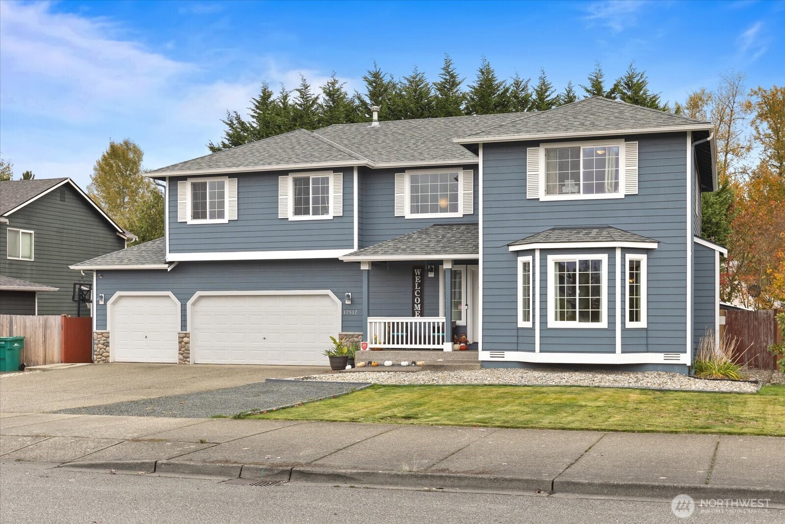 17517 80th Drive Property Photo 2