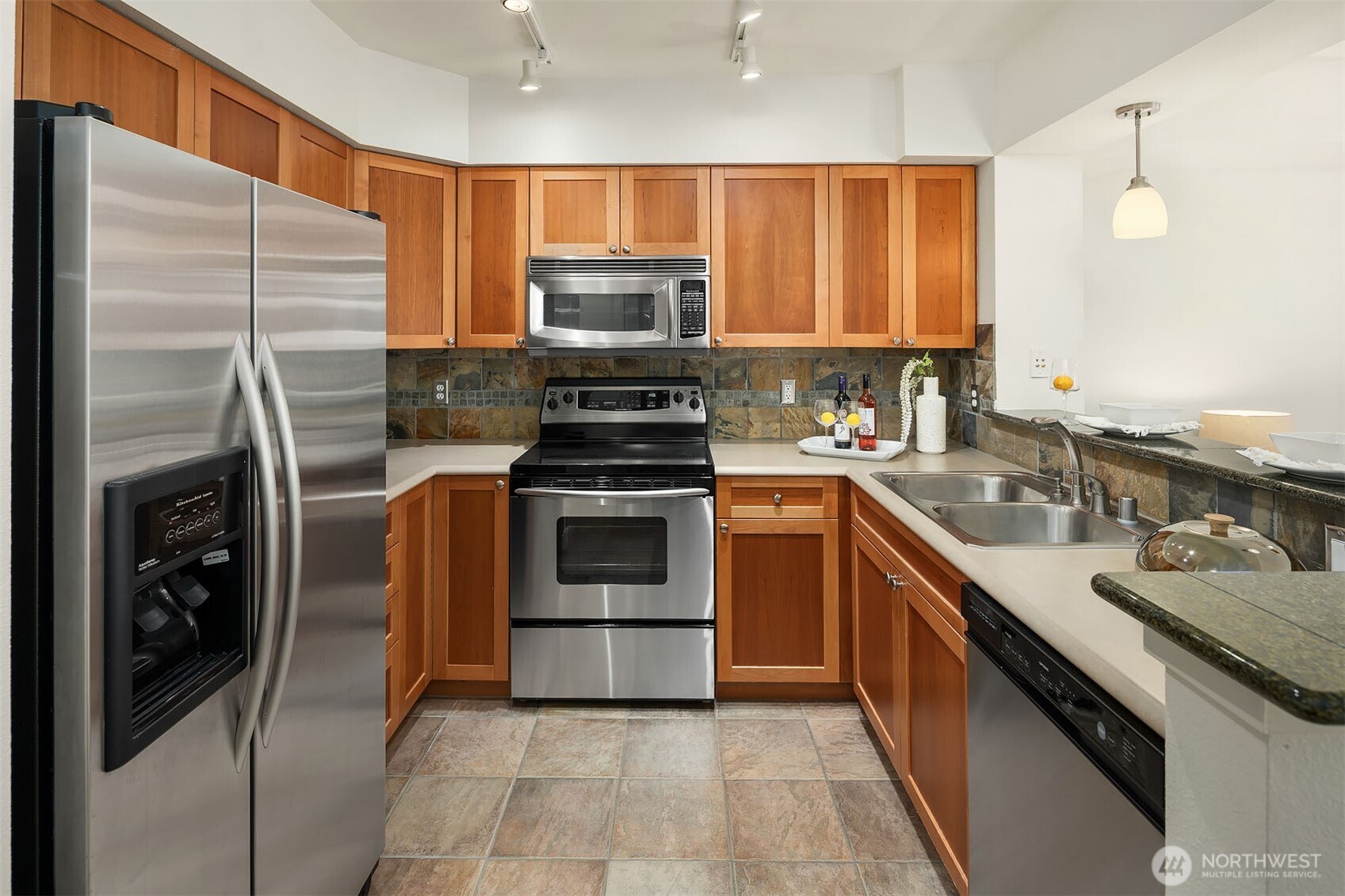 1545 Nw 57th Street 310 Property Photo 8