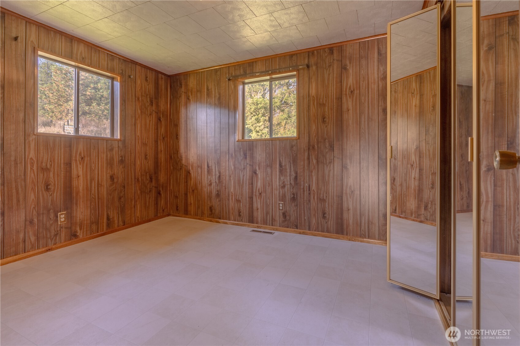 20016 N Sands Road Property Photo 20
