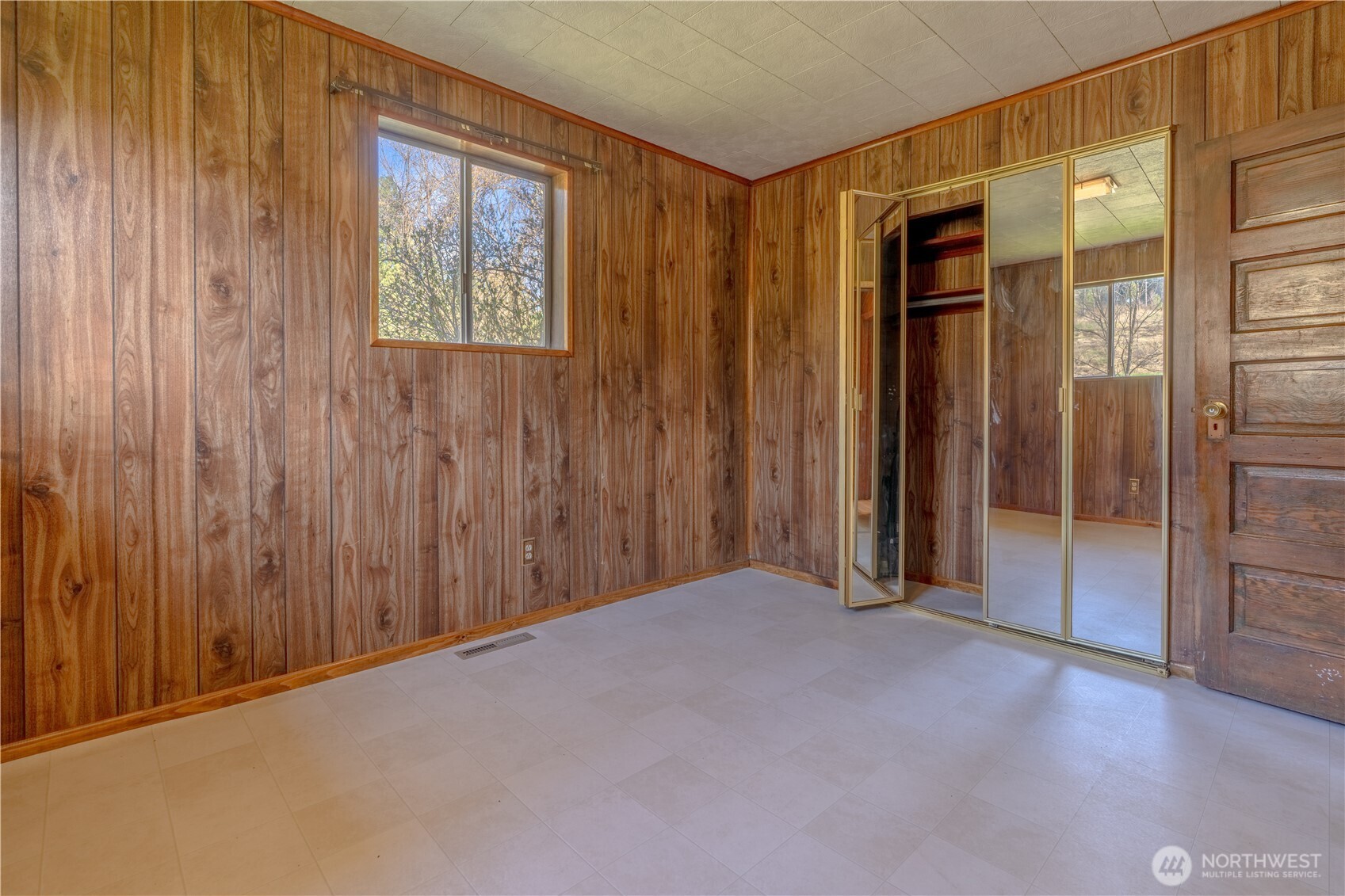 20016 N Sands Road Property Photo 21