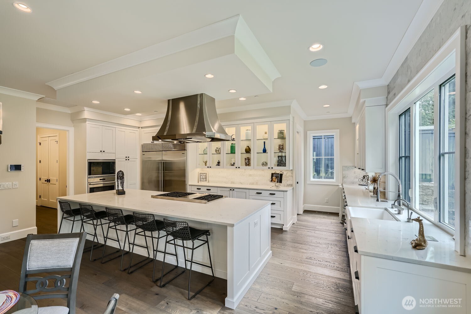 2121 109th Avenue Property Photo 8