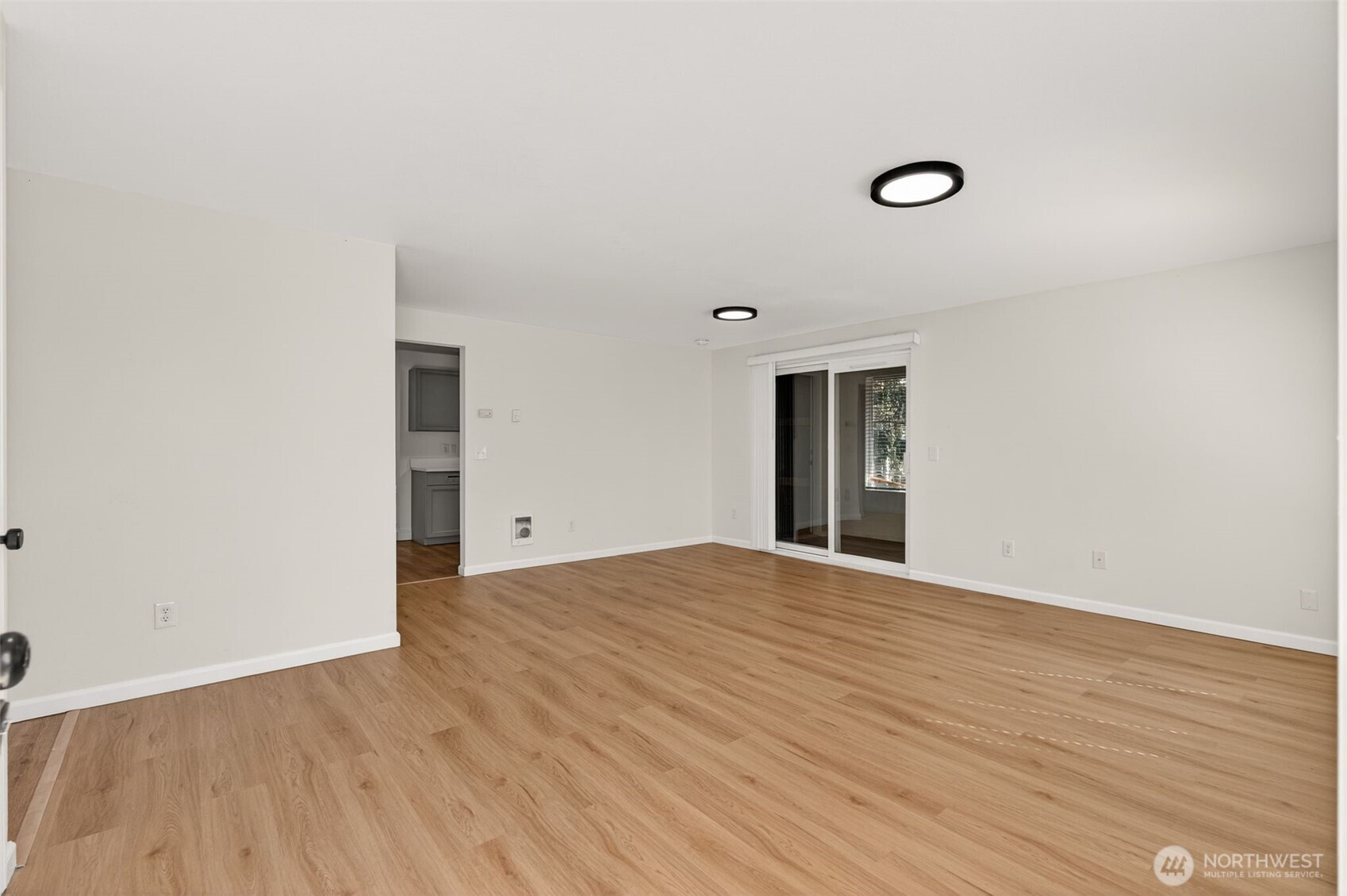 6215 29th Street Property Photo 4