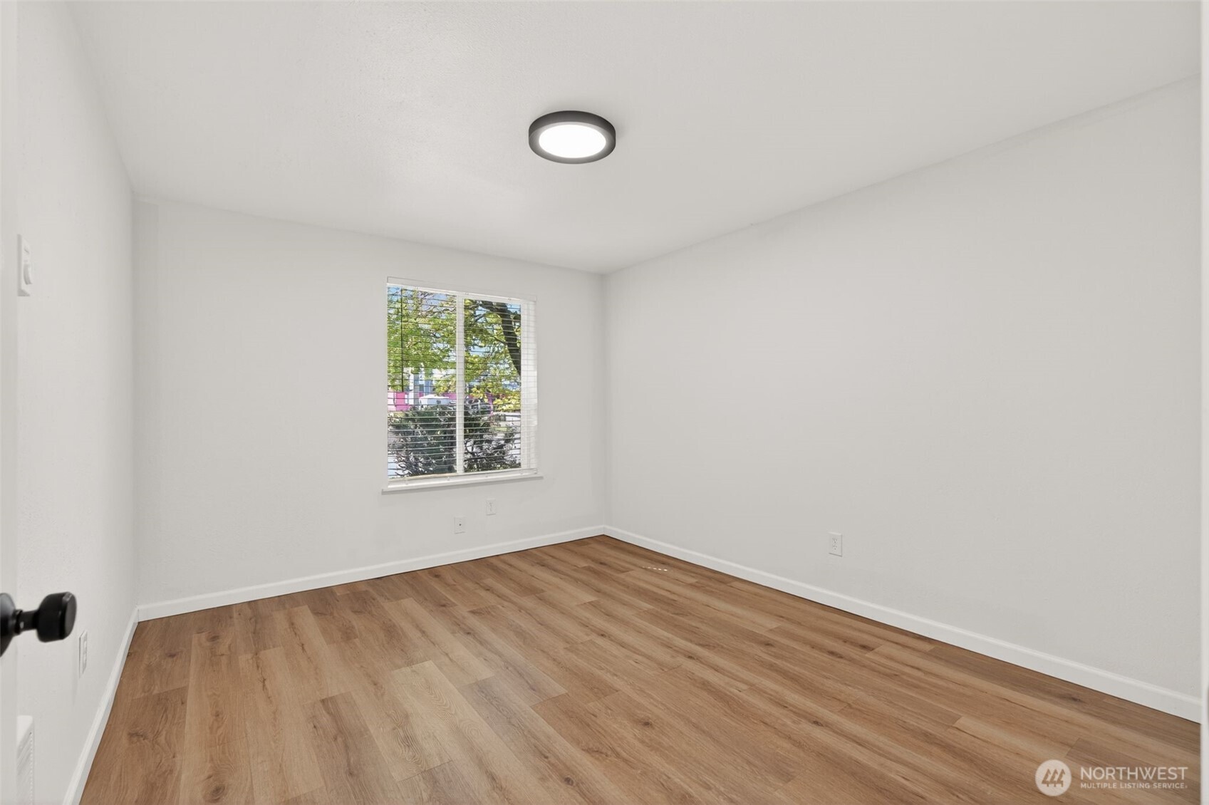 6215 29th Street Property Photo 12