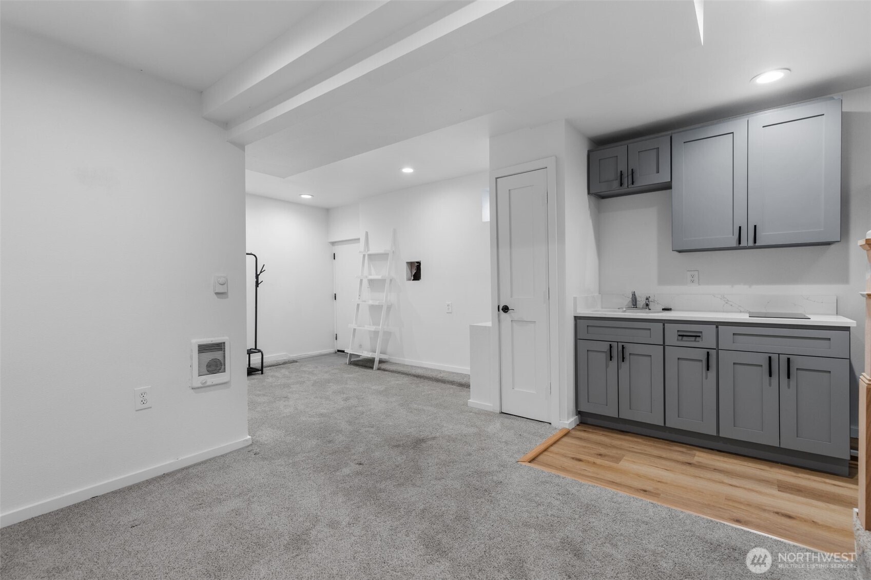 2125 N 90th Street Property Photo 19