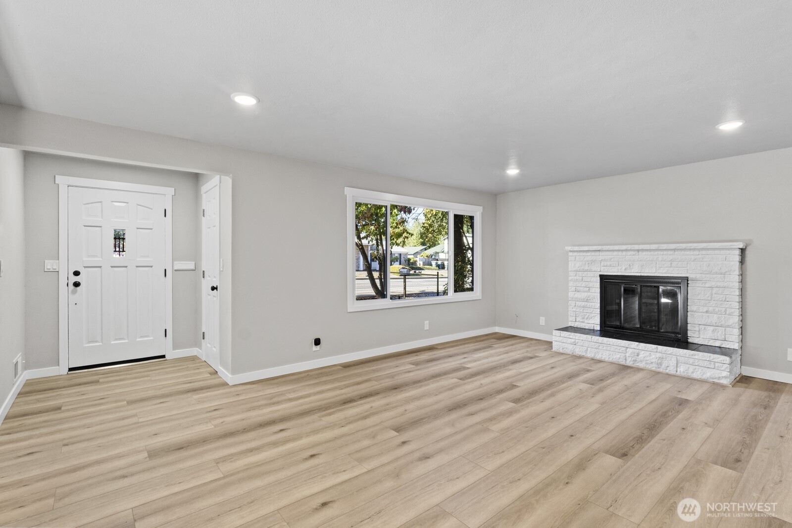 1114 2nd Avenue Property Photo 11