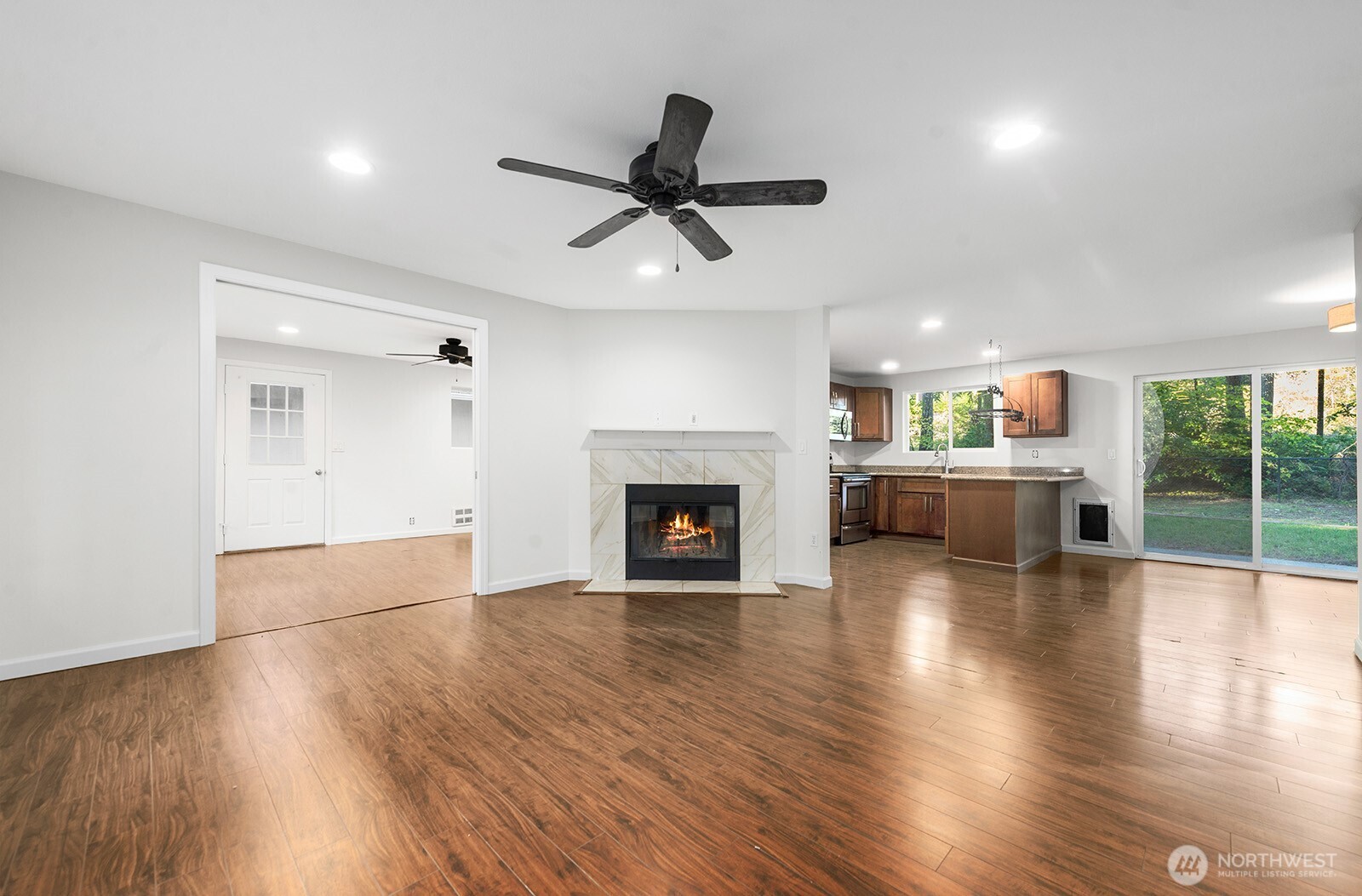 14609 Parkdale Drive Property Photo 4